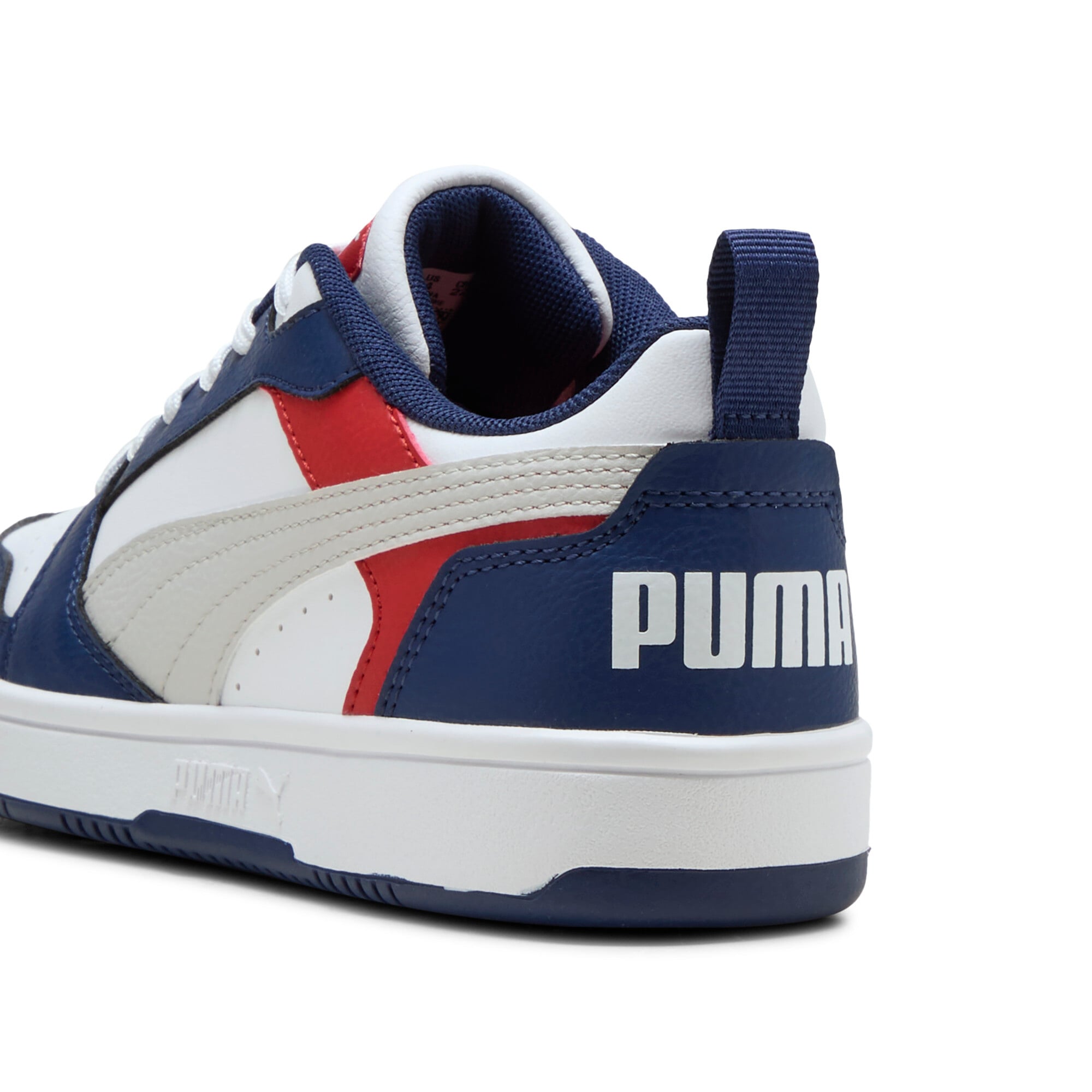 PUMA Sneaker »REBOUND V6 LO JR«  mit Schnürverschluss, dämpfendes Fußbett, aus Synthetik