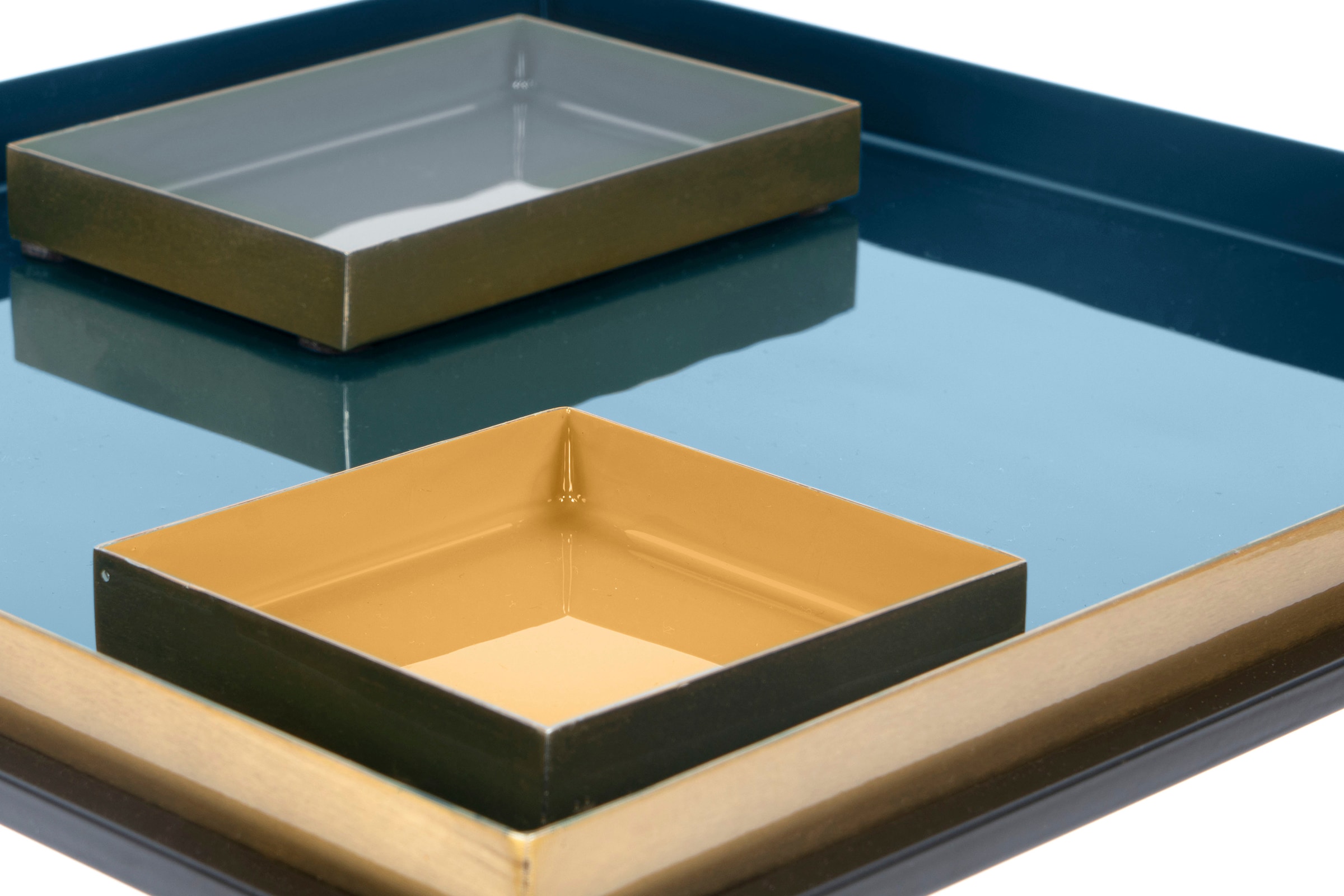 Kayoom Beistelltisch »Famosa, Metall-Beistelltisch in quadratischer Form«, (1 St.), Bunter Tisch, Schalenmaße: 11 x 11 x 2 / 15,8 x 11 x 2 cm