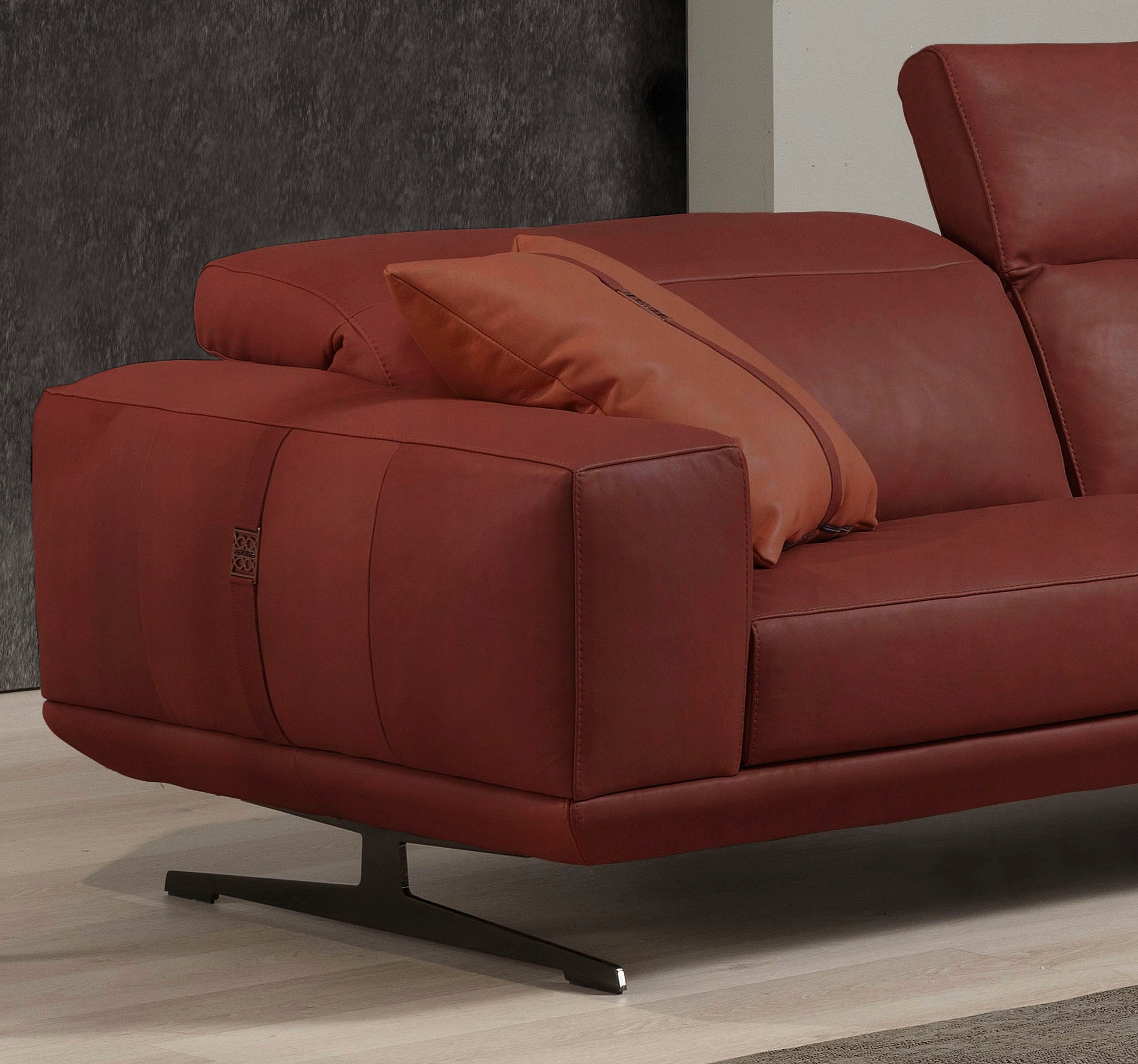 Egoitaliano 2,5-Sitzer »Gloria, super bequem und hochwertige Verarbeitung, edles Design«, beidseitig verstellbare Rückenelemente, mit Metallfüßen