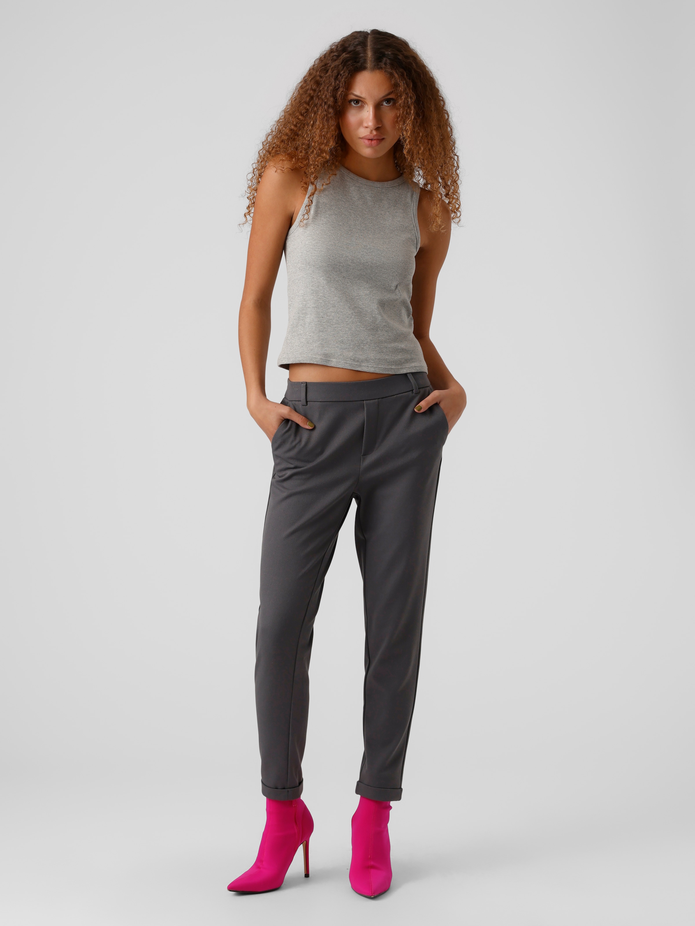 Vero Moda Anzughose »VMMAYA MR LOOSE SOLID PANT NOOS«, knöchelfreie Form mit Saumaufschlag