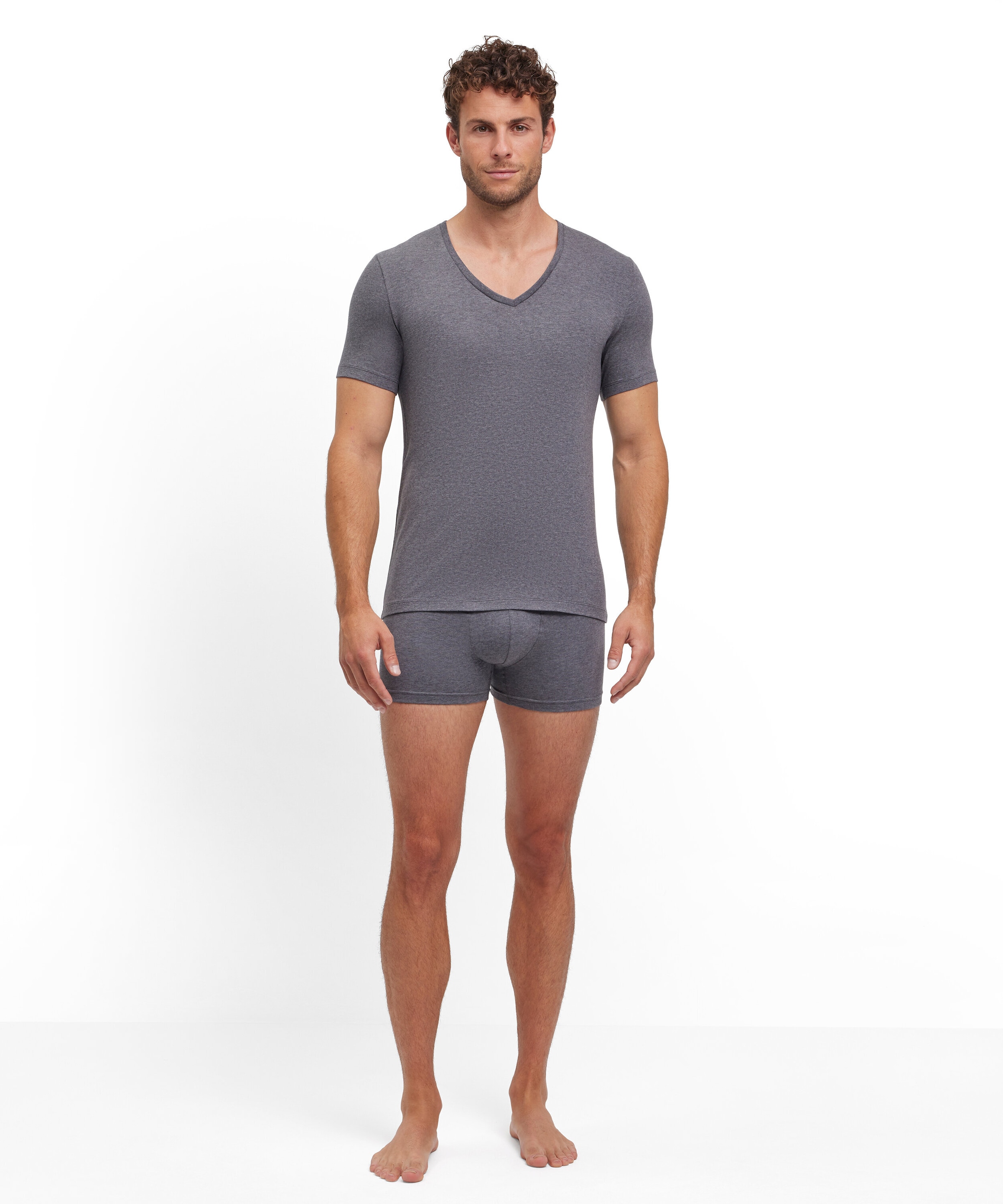 FALKE T-Shirt »Daily Comfort« tiefer V-Ausschnitt, kurzarm, Cotton-Mix, slim fit