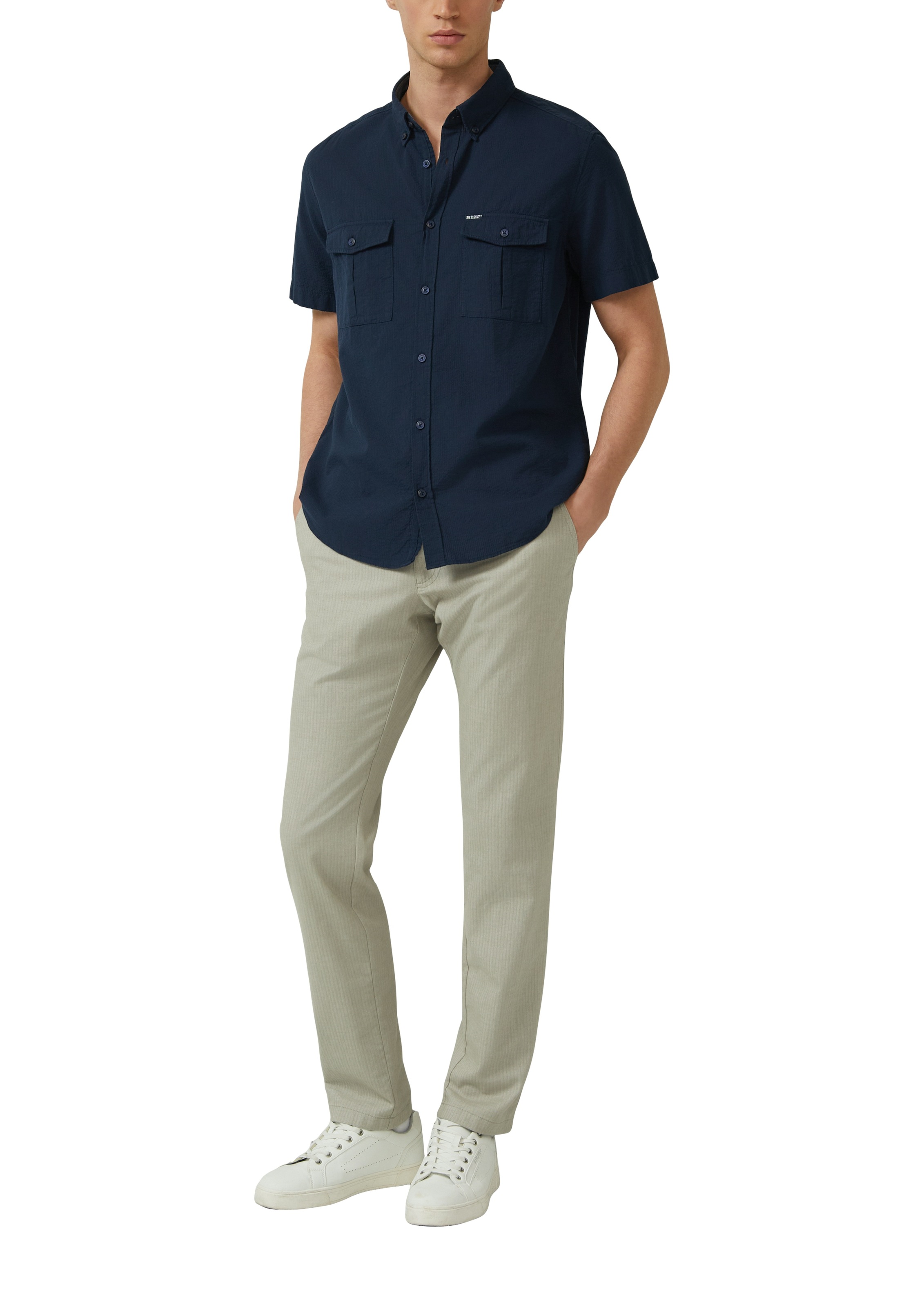 s.Oliver Kurzarmhemd mit dezenten Streifen, Button-down-Kragen, Baumwolle