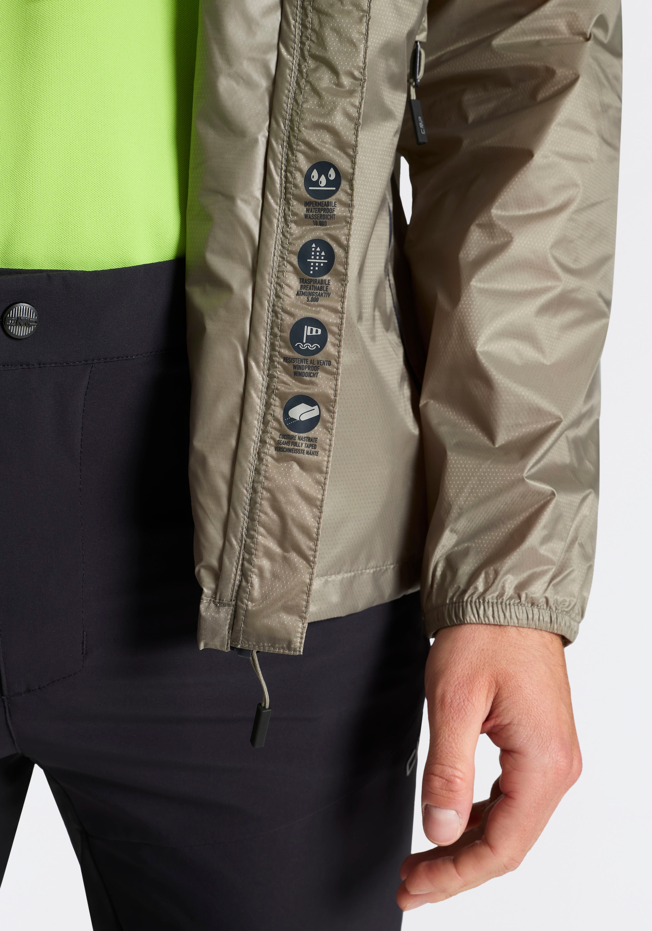 CMP Regenjacke mit Pack-in-Pocket-Design