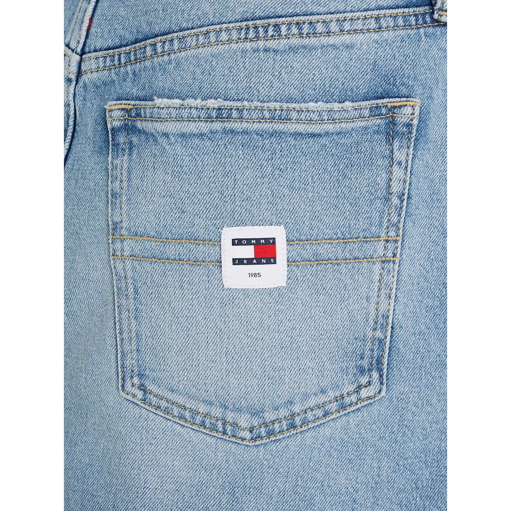 Tommy Jeans Jeansrock »IZZIE MR MN SKIRT AH6114«, Webrock mit Ledermarkenlabel