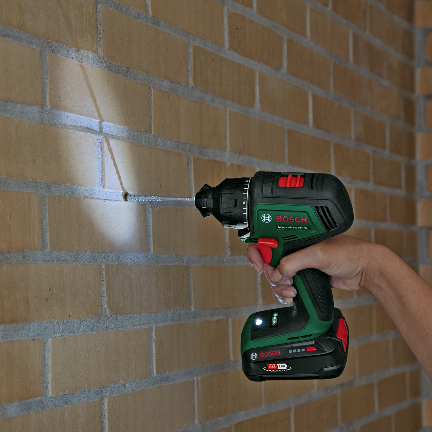 Bosch Home & Garden Akku-Bohrschrauber »»AdvancedDrill 18V-80 QuickSnap««, Inkl. 1x Akku PBA 18V 2,5Ah und Ladegerät