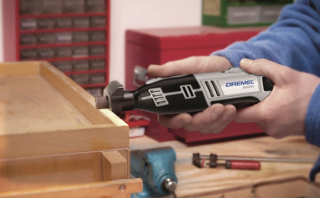 DREMEL Akku-Multifunktionswerkzeug »DREMEL® 8220-1/5«, 1x Vorsatzgerät, 5x Zubehör, inkl. 12V Akku und Ladegerät