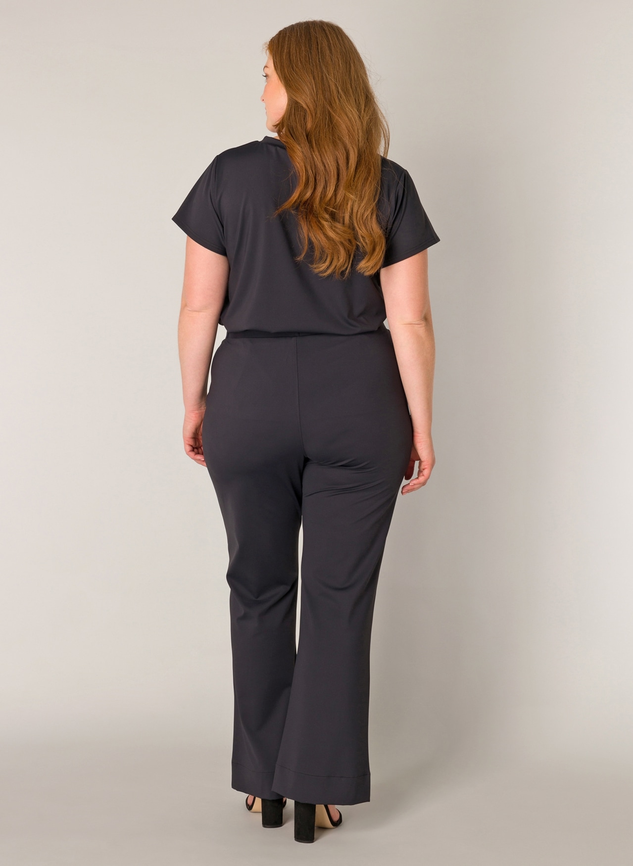 Base Level Curvy Stoffhose »Lori«, mit Stetch und leichtem Schlag