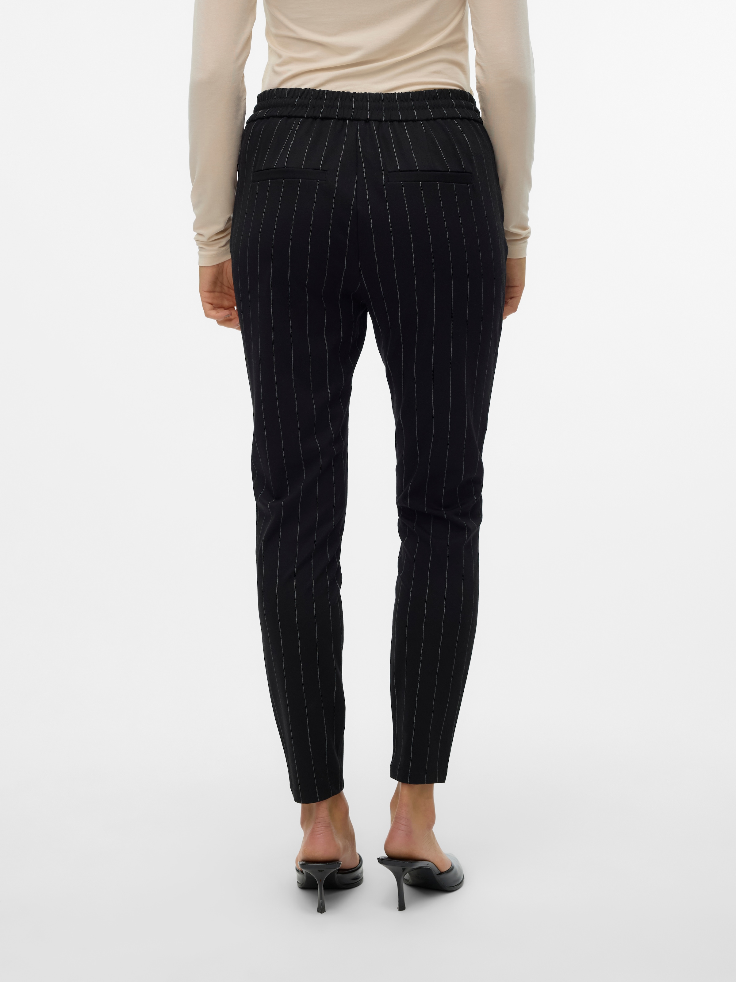 Vero Moda Jogger Pants »VMEVA MR LOOSE STRING PANT GA NOOS«, hinten mit elastischem Bündchen