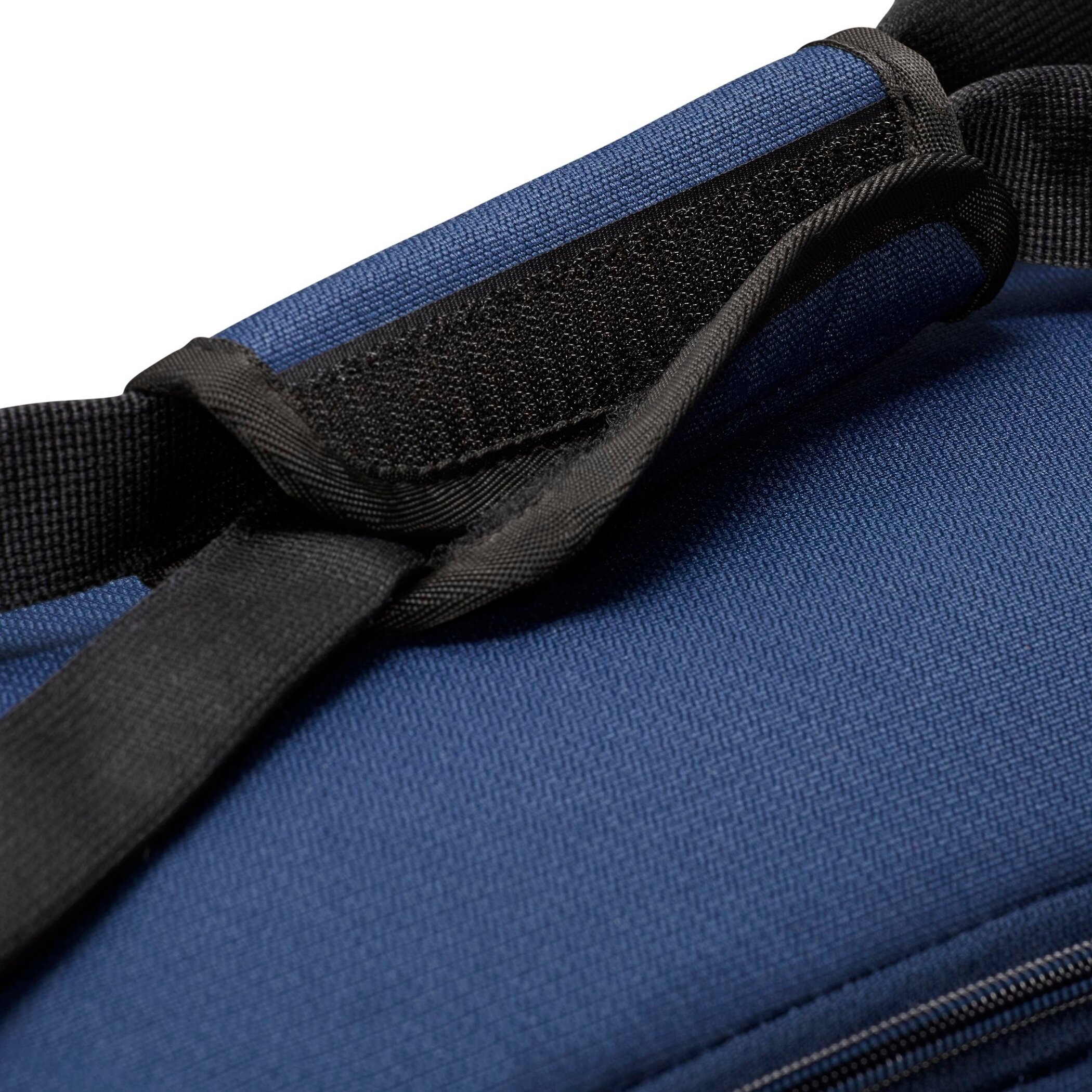 Nike Sporttasche »BRASILIA . TRAINING DUFFEL BAG« mit seitlichem Schuhfach, mit Innen- und Außentaschen, aus Polyester