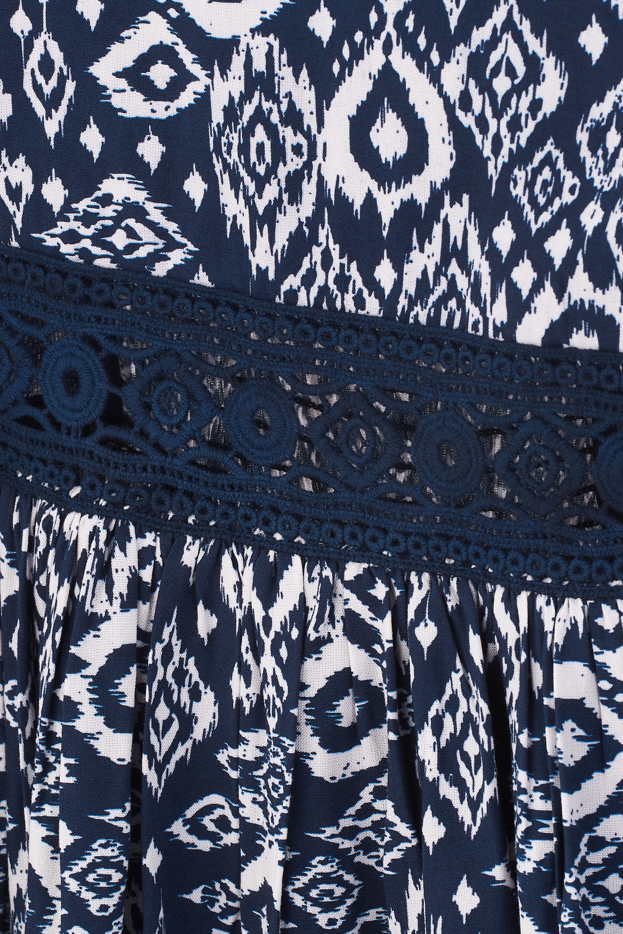 happy girls Druckkleid mit verstellbaren Trägern und gesmokten Rücken