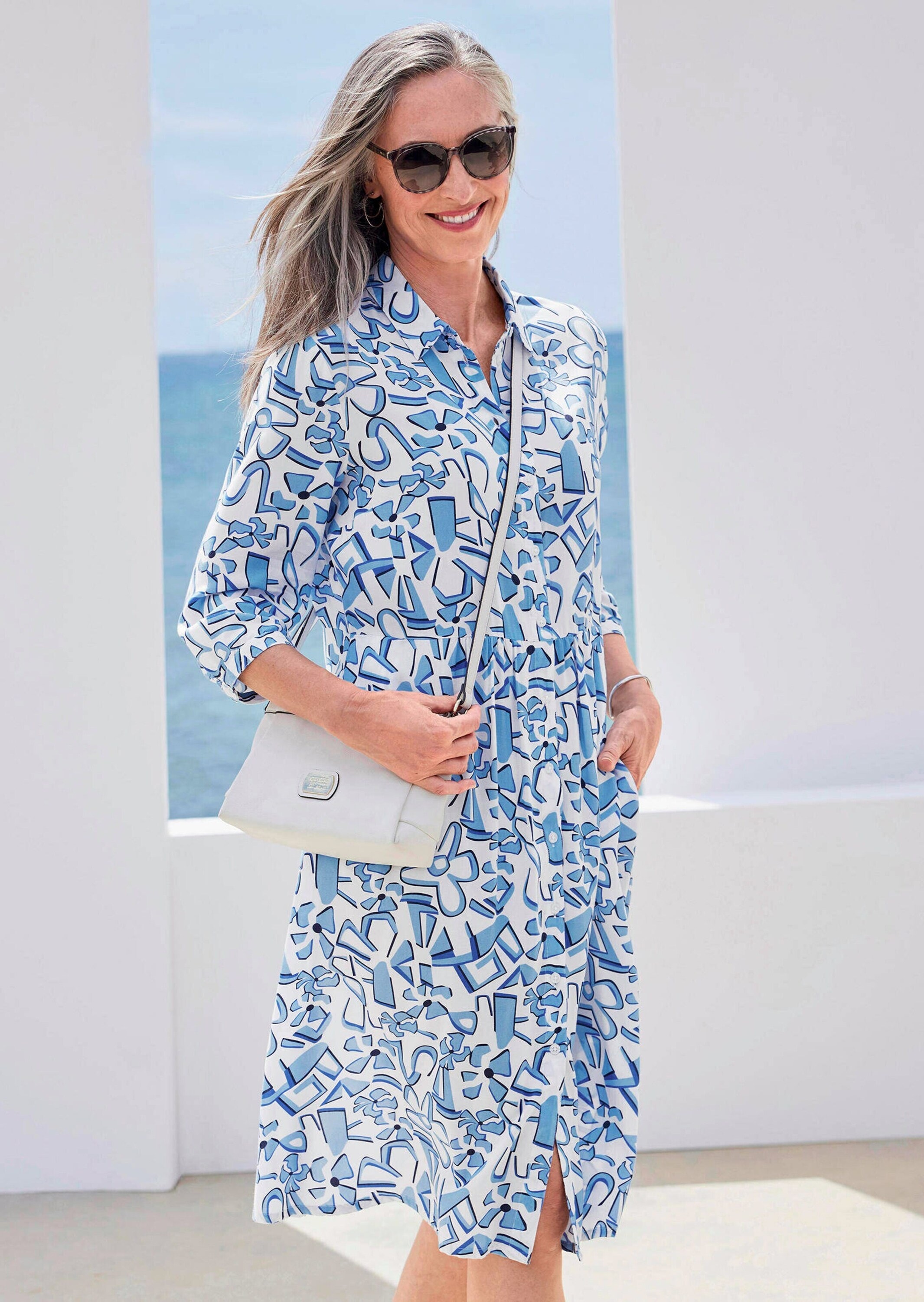 GOLDNER Sommerkleid »Kurzgröße Grafisches Hemdblusenkleid mit Taschen«