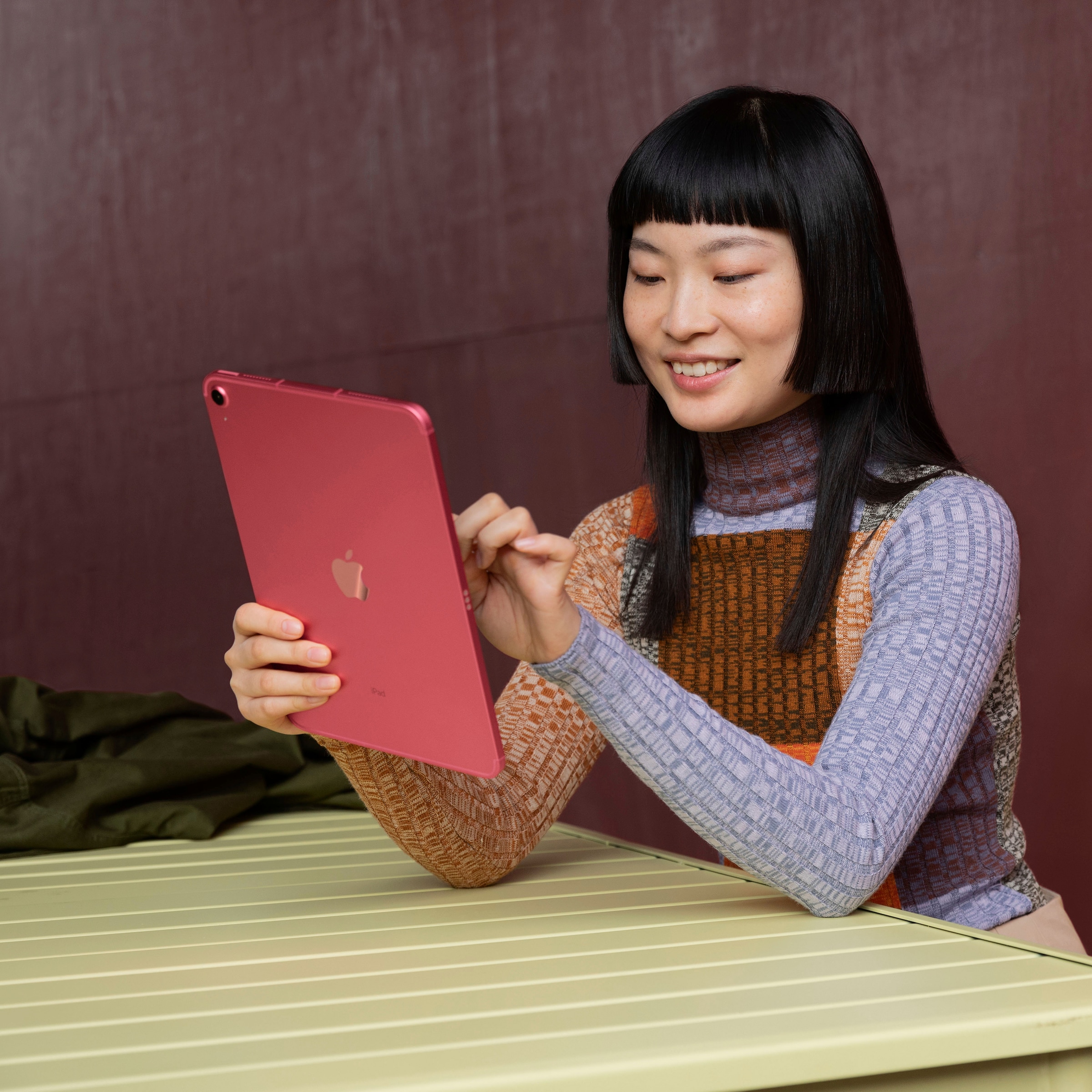 Apple Tablet »iPadWi-Fi 10. Generation inklusive Poweradapter«, (27,68 cm / 10,9 Zoll), iPadOS,)