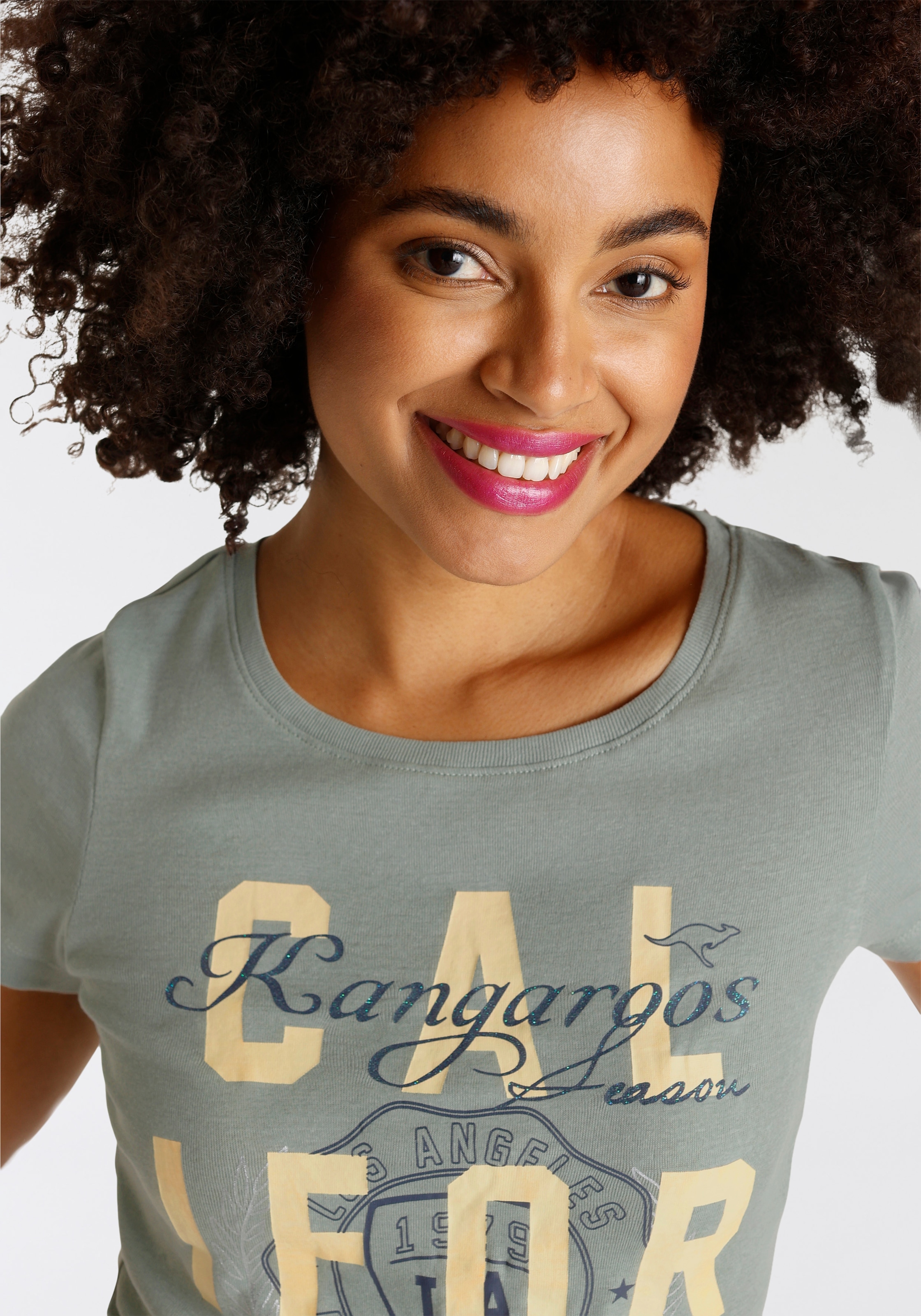 KangaROOS Print-Shirt, mit OTTOversand - bei im KOLLEKTION Logodruck NEUE California-Style