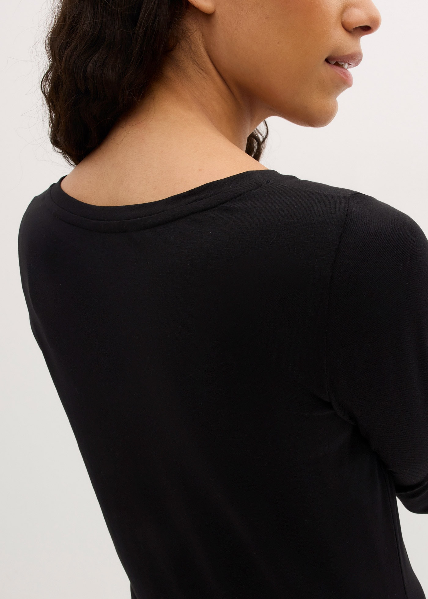 bonprix Jerseykleid »Jerseykleid aus Viskose (2er Pack)« Packung, 2, 2 Stk. tlg. Jerseykleid aus Viskose (2er Pack)