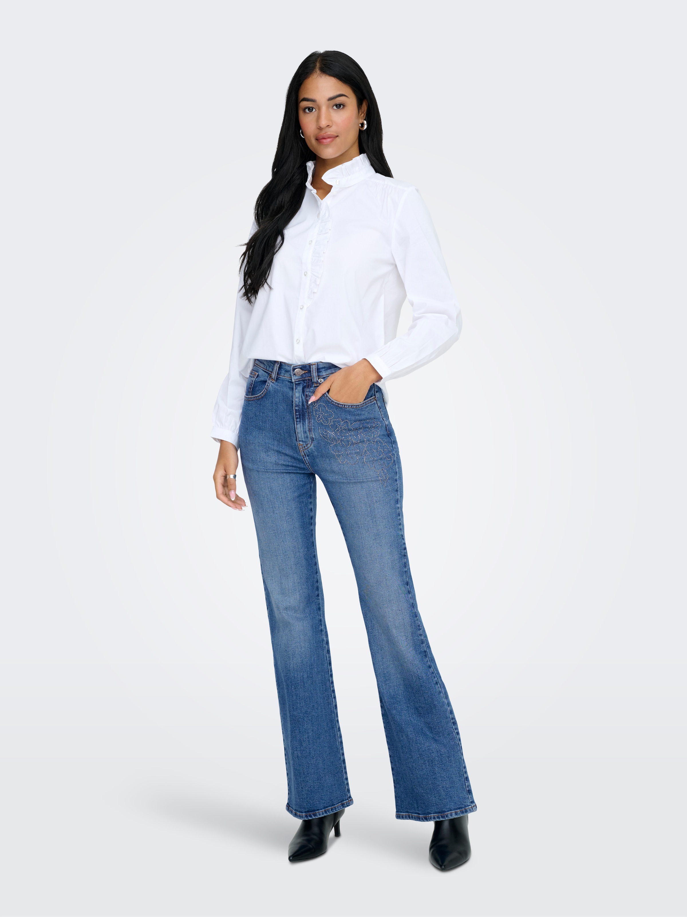 ONLY Bootcut-Jeans »ONLJUICY HW FLARE RHINESTONE DNM AZG« mit dezenter Verzierung