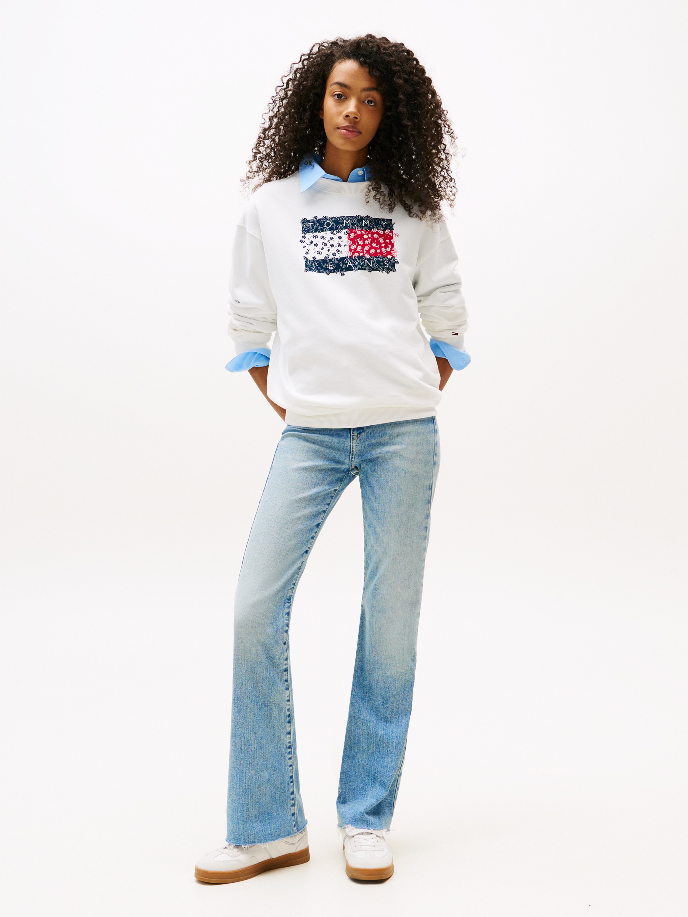 Tommy Jeans Sweatshirt »TJW RLX FLORAL FLAG CREW«, mit Blumenprint