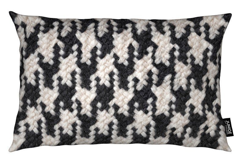 Juniqe Dekokissen »Houndstooth Pattern«, Weiches, allergikerfreundliches Material