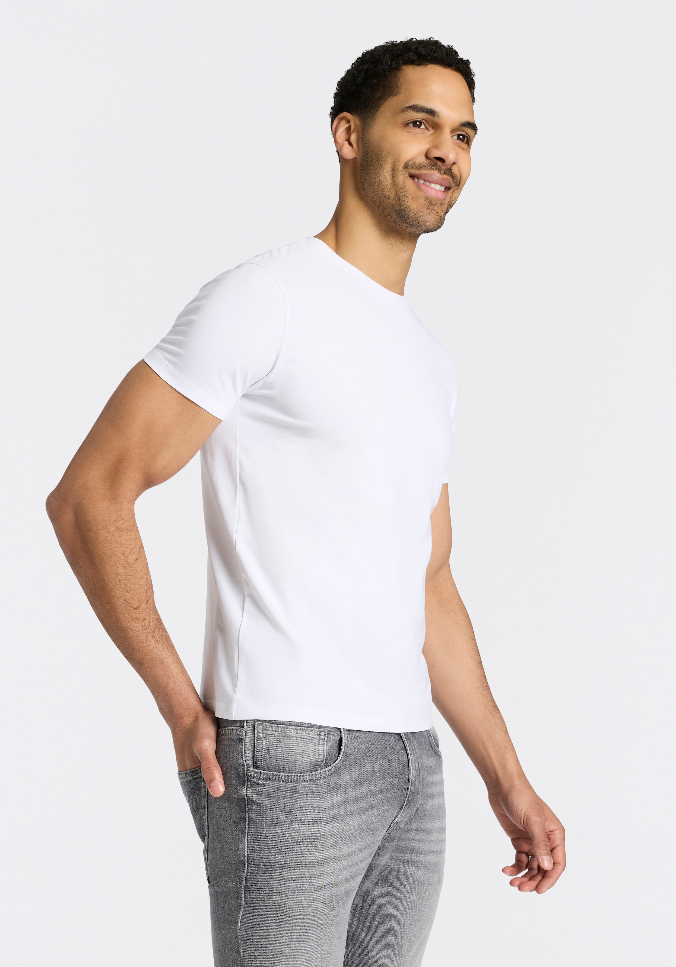 HUGO T-Shirt »HUGO-Round« Packung, 2er,  Rundhalsausschnitt, Slim-Fit, HUGO Logo-Druck