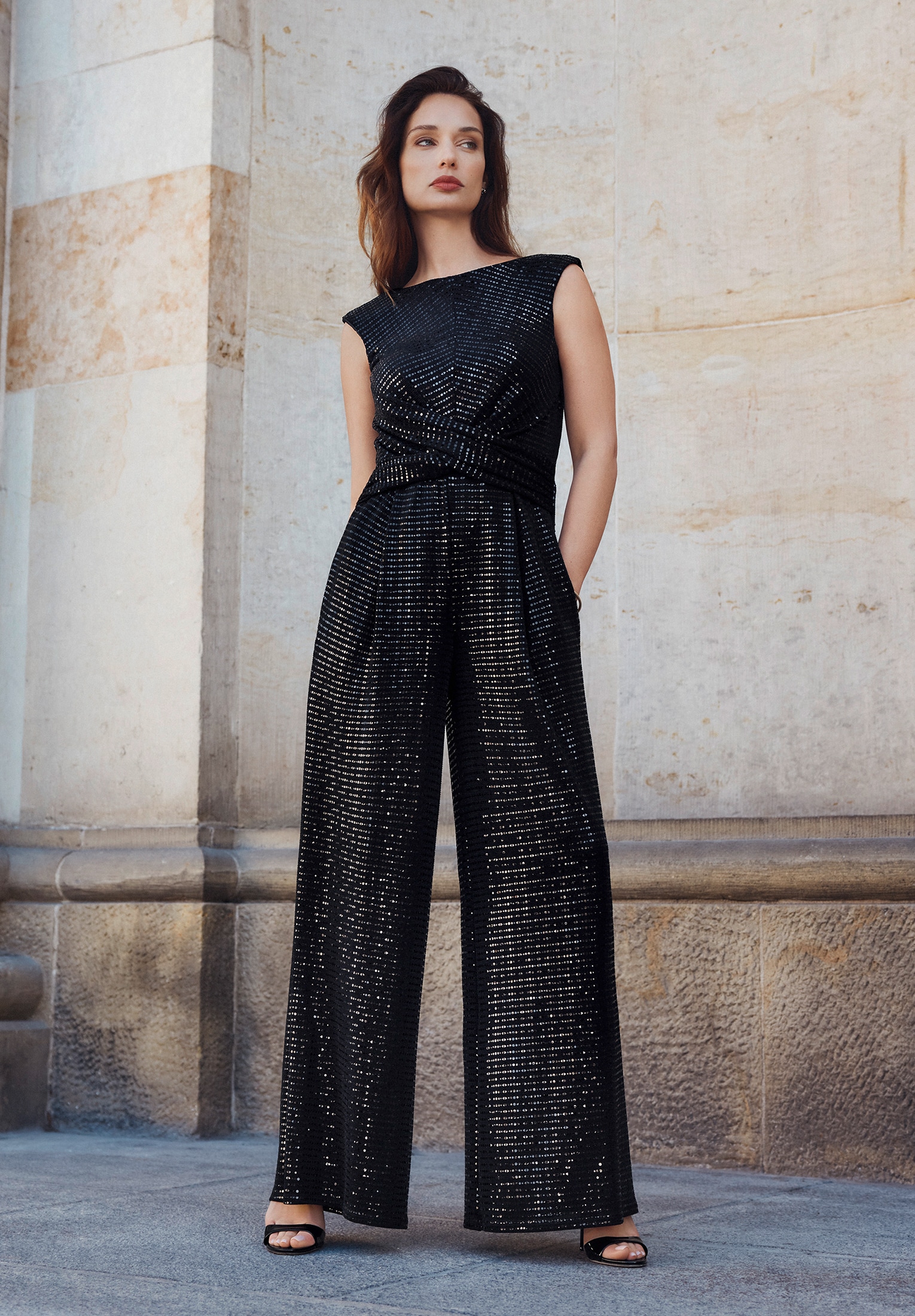 Vera Mont Jumpsuit »Jumpsuit im Glitzer-Look«