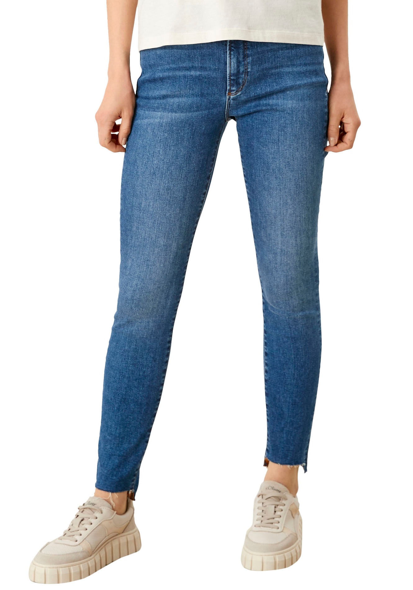 s.Oliver 7/8-Jeans, hinten verlängerter Beinabschluss