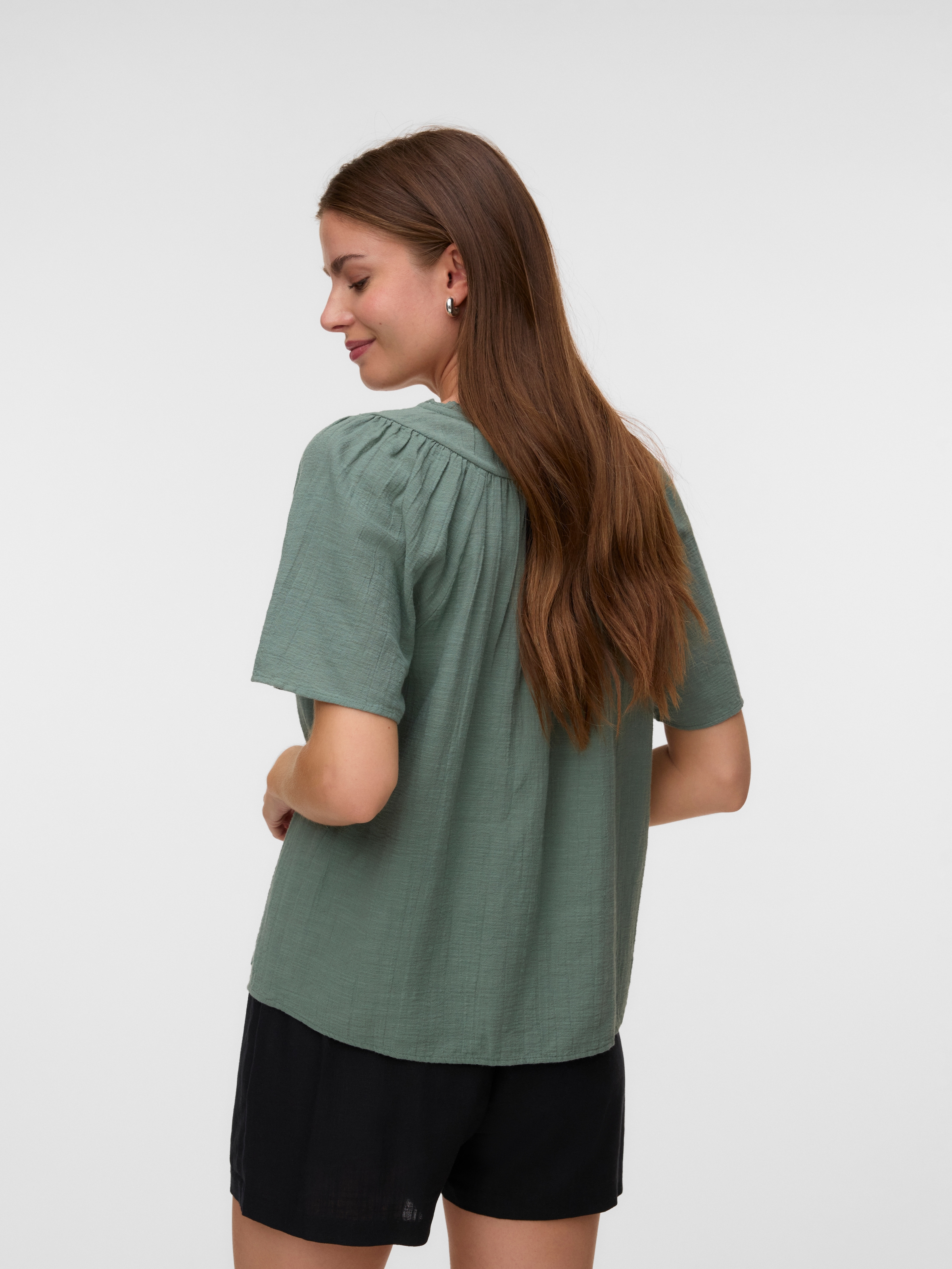 Vero Moda »VMKARLA S/S V-NECK TOP WVN BTQ« Baumwolle