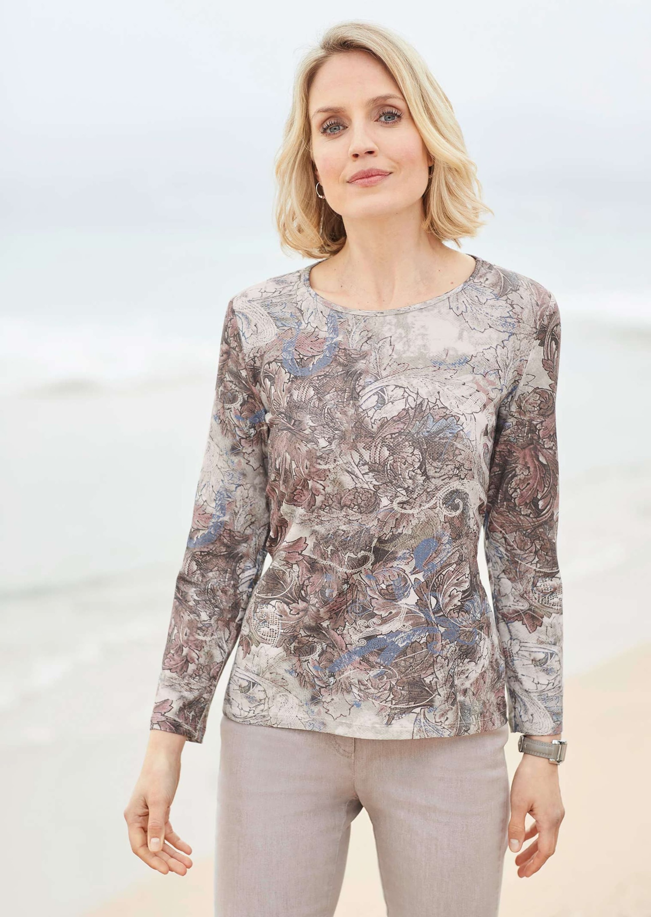 GOLDNER Print-Shirt »Hübsches Druckshirt mit funkelnden Ziersteinchen« Ohne