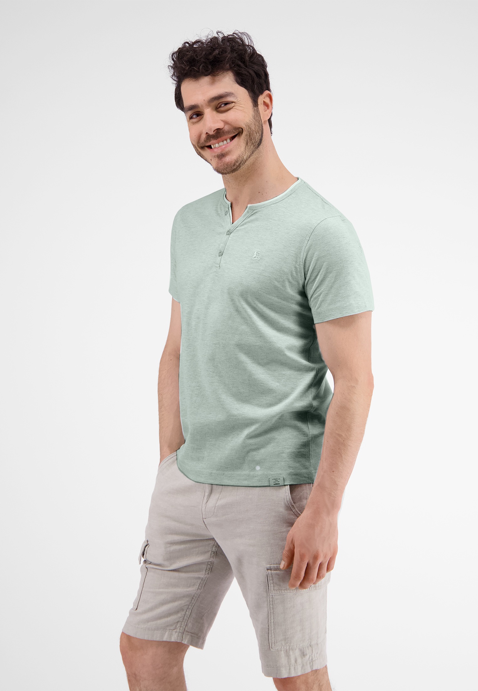 LERROS T-Shirt »LERROS Serafino mit Finelinerstreifen, washed«