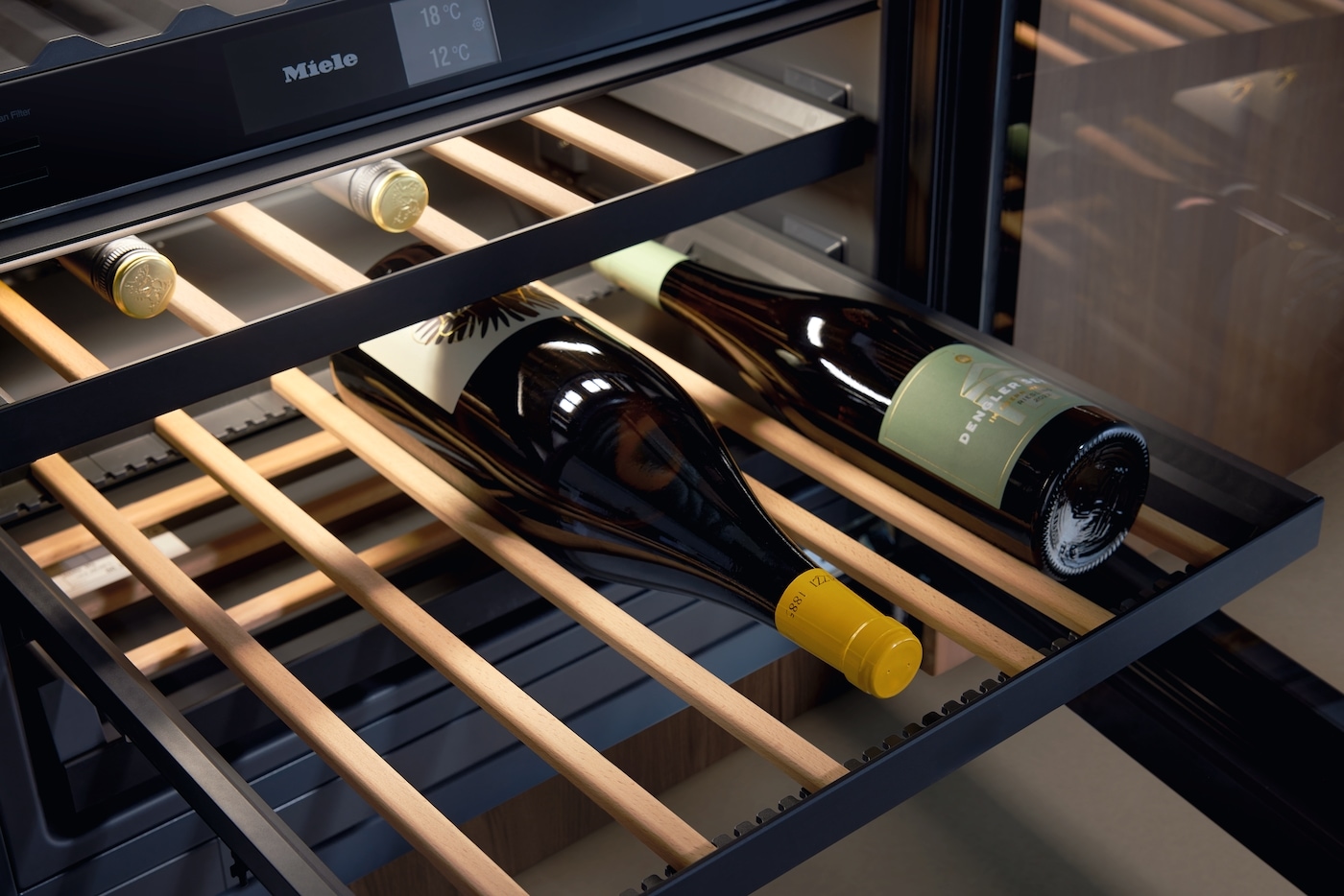 Miele Unterbauweintemperierschrank »KWTUS 7074 F«, für 32 St. Standardflaschen á 075l