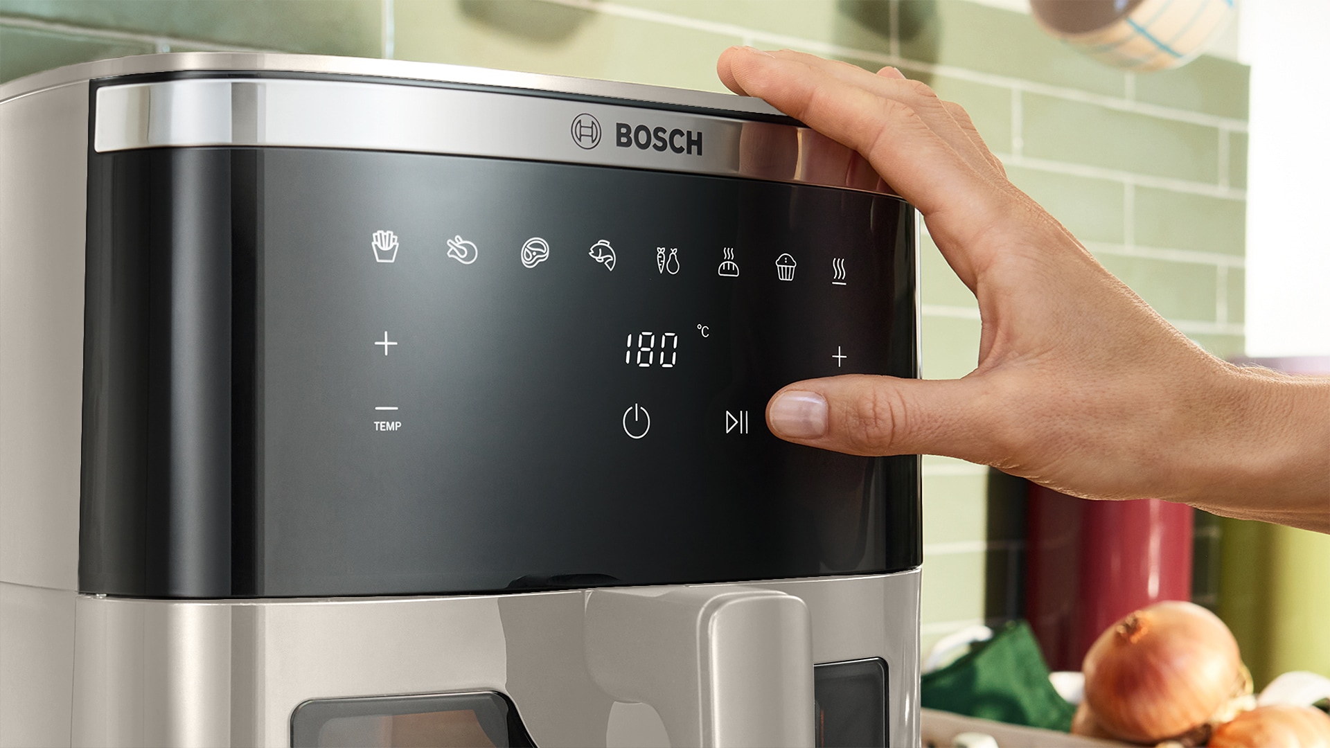 BOSCH Heißluftfritteuse »XXL Air Fryer Serie 6, MAF671C0, 7,1 l, Fenster, 7 Programme« 1800 W Innenlicht, Schüttelalarm, Korb spülm.geeignet,