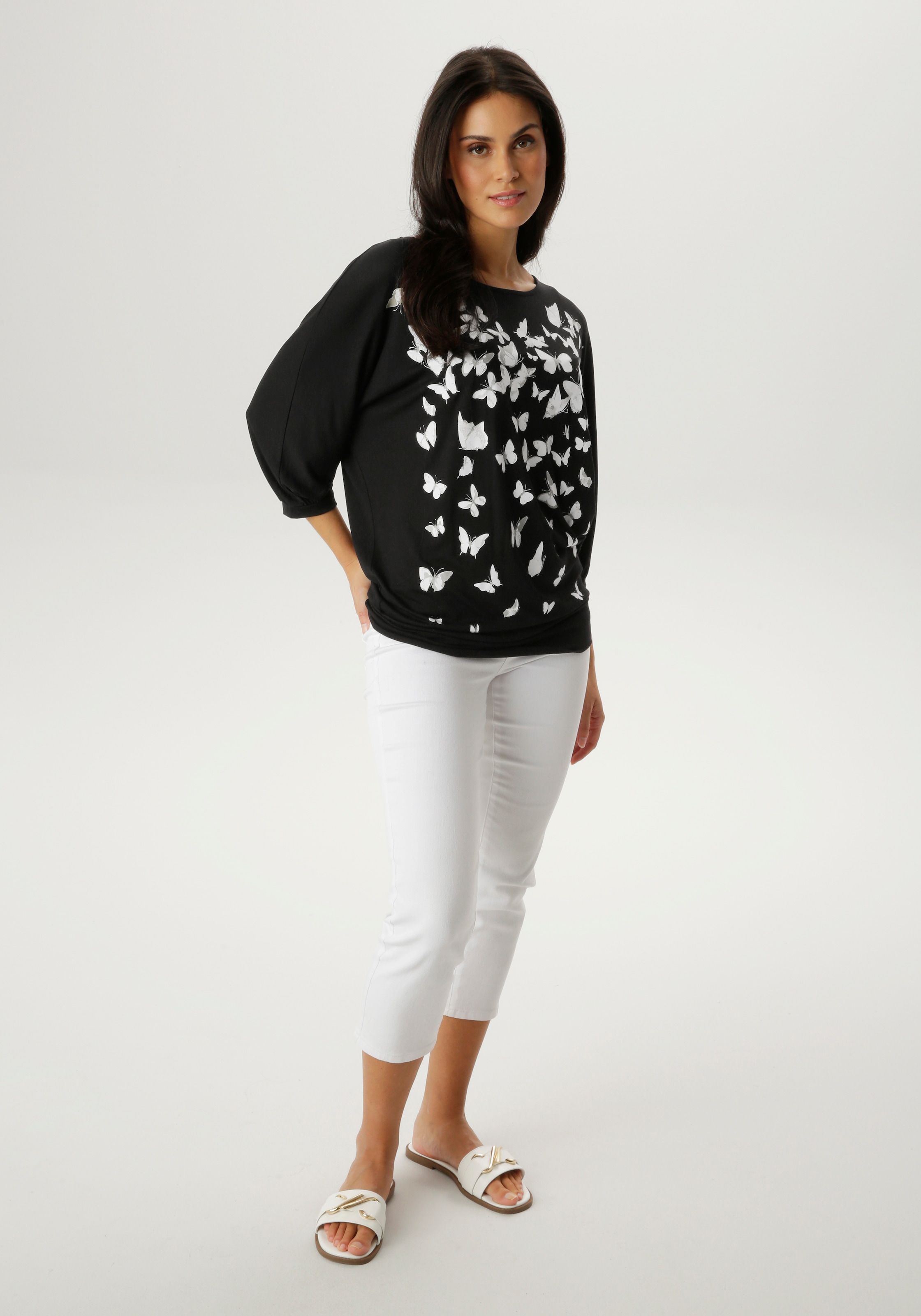 Aniston SELECTED T-Shirt vorne mit filigranen Schmetterlingen bedruckt - NEUE KOLLEKTION