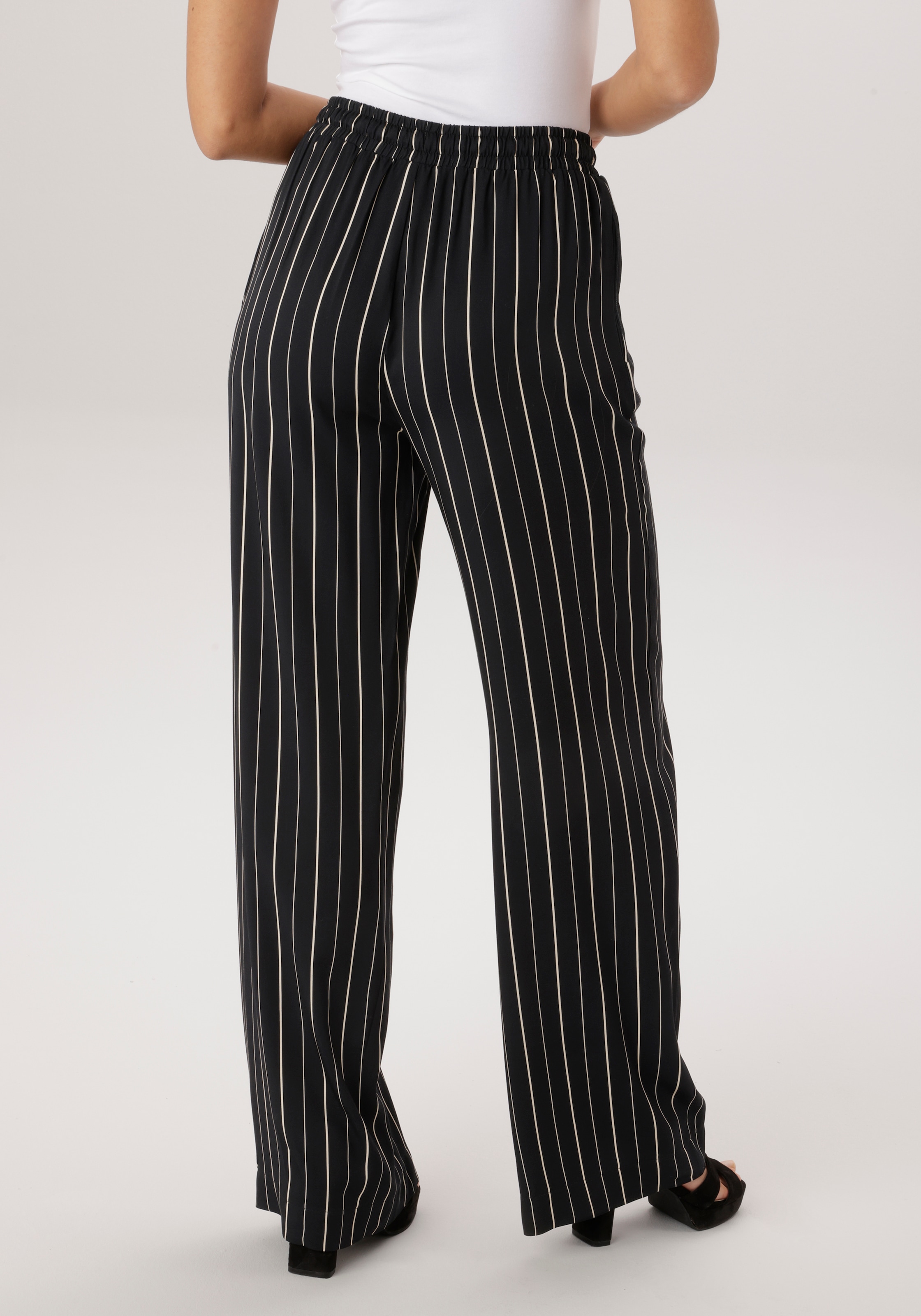 Aniston SELECTED Schlupfhose  mit trendigen Streifendessin - NEUE KOLLEKTION