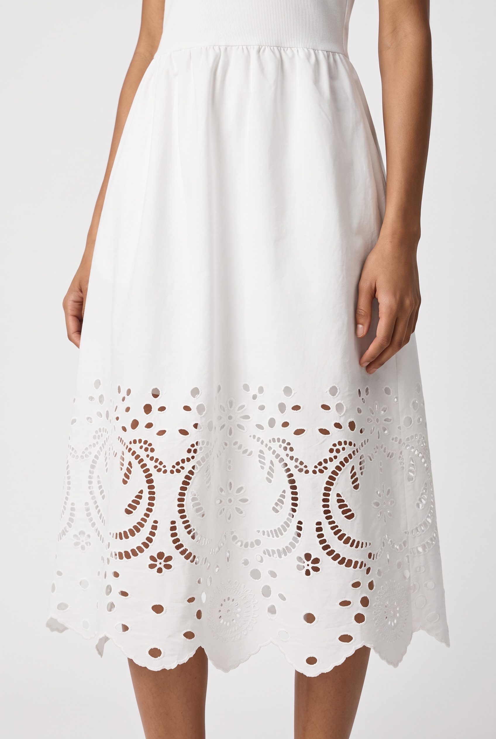 Pepe Jeans A-Linien-Kleid »NAOMI« mit Lochstickerei, ärmellos