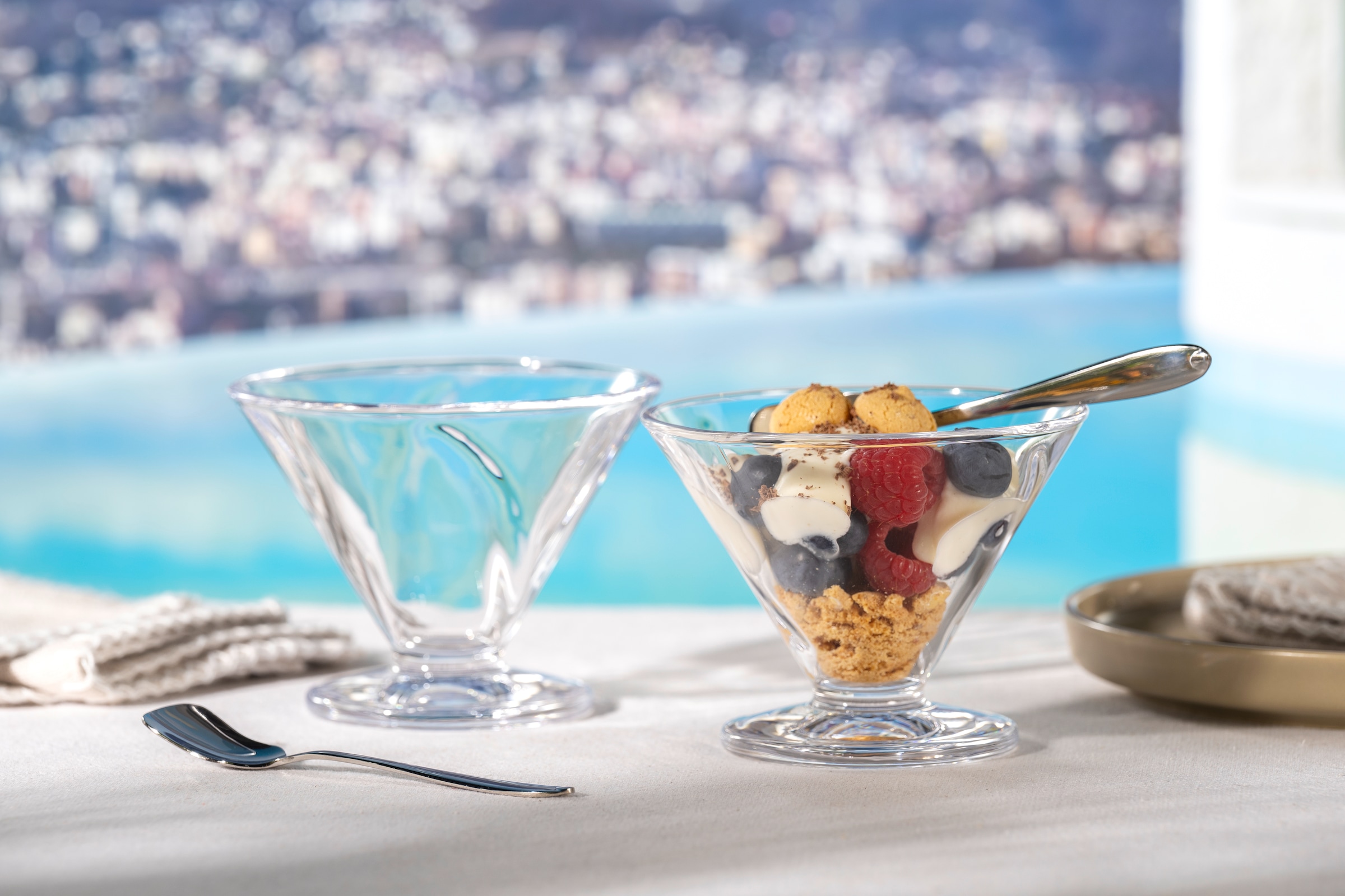 LEONARDO Eisschale »CONO, Eisbecher aus Glas, 270 ml, 4er-Set« 4 Stk. aus Glas spülmaschinengeeignet