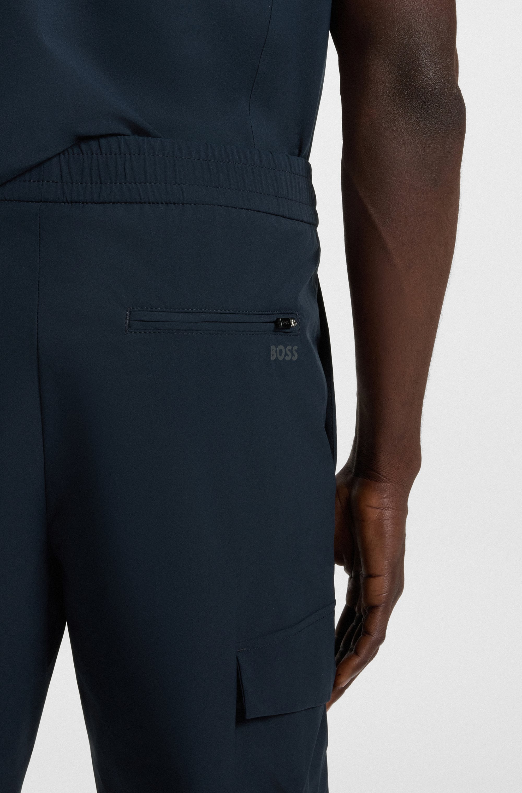 BOSS GREEN Cargohose »T Urbanex-CargoLight«, mit elastischem Bund und Kordelzug