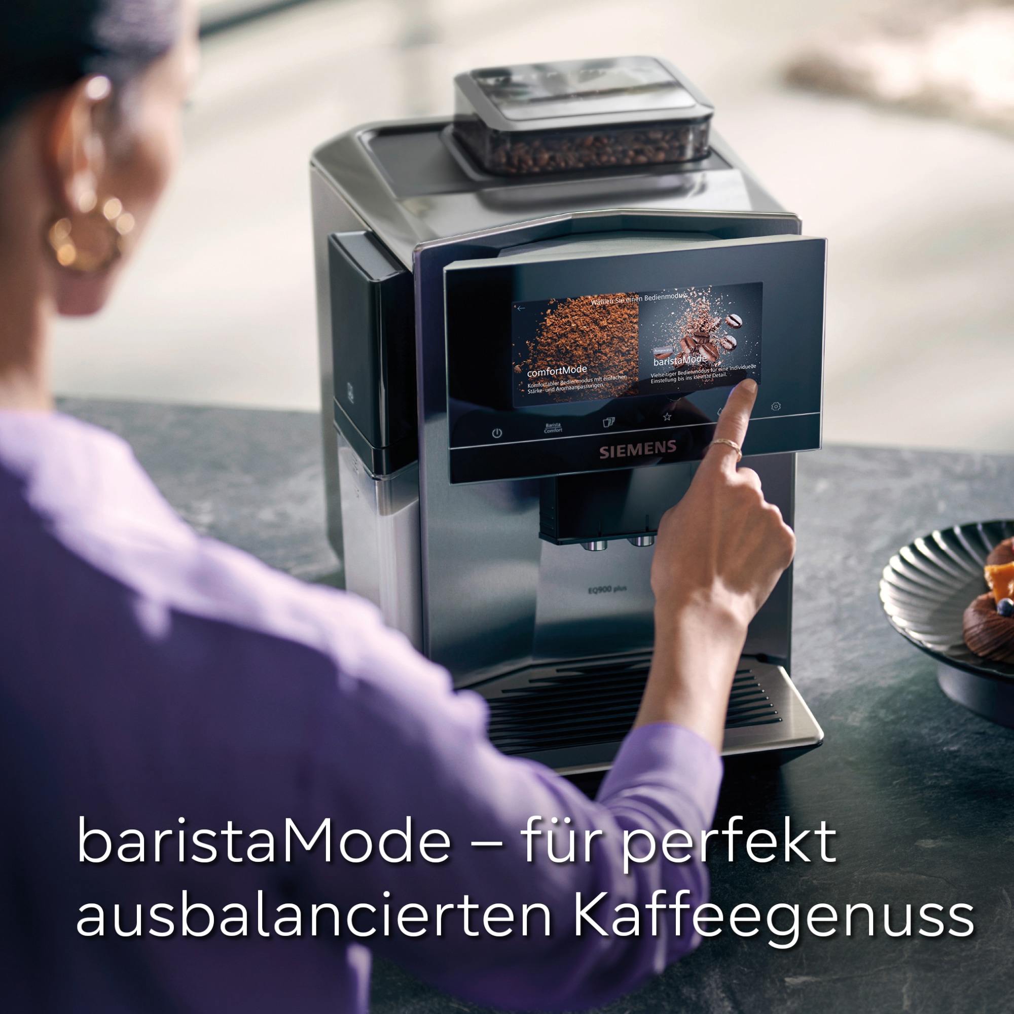 SIEMENS Kaffeevollautomat »EQ900 plus TQ903DZ3, auto. Reinigen/Entkalken, Cold Brew, Barista-Mode« ETM Testnote "sehr gut", Geräuschreduzierung, edelstahl