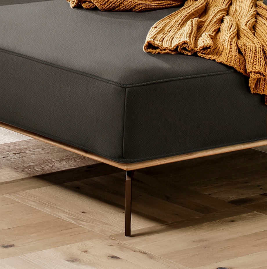 W.SCHILLIG Ecksofa »run, Designsofa mit tollem Sitzkomfort, bequem, L-Form«, mit Holzsockel, Füße in Bronze pulverbeschichtet, Breite 279 cm