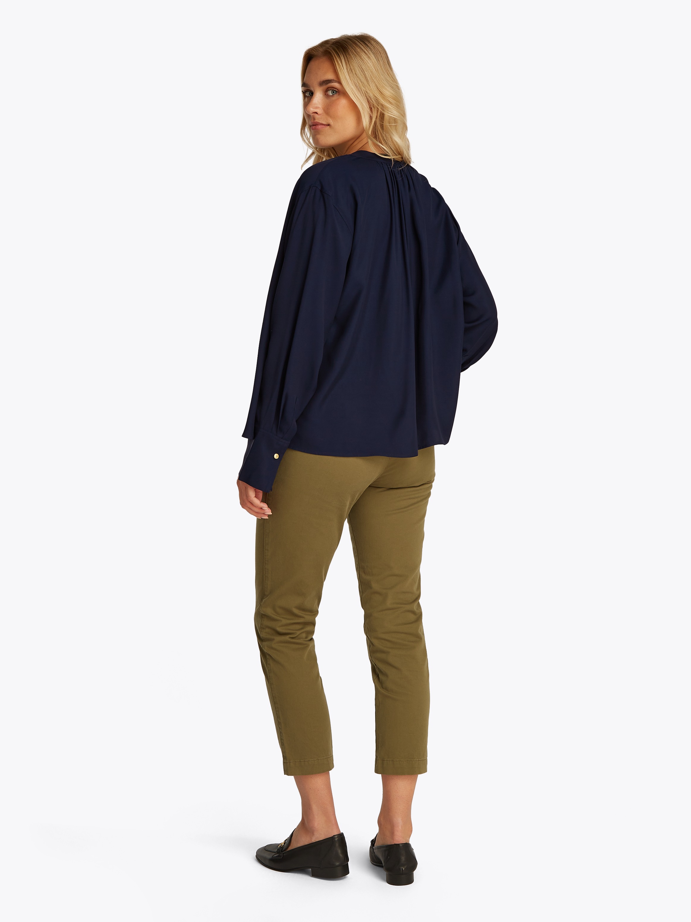 Tommy Hilfiger Curve Klassische Bluse »CRV SOFT VIS V NECK LS BLOUSE«, in Großen Größen, V-Ausschnitt