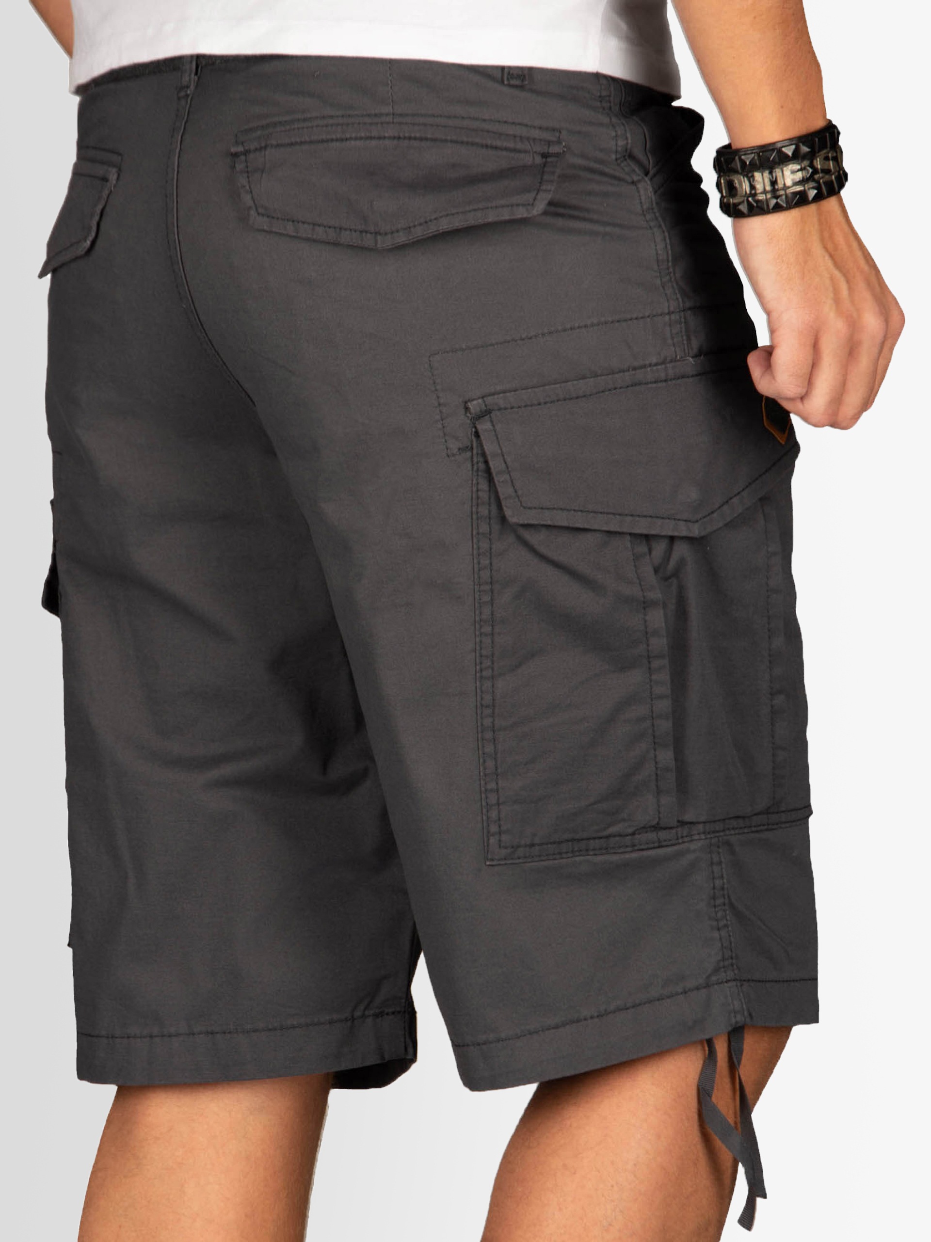 Alessandro Salvarini Cargoshorts »A. Salvarini Herren Designer Cargo Shorts Cargoshorts kurze Hose Gürtel AS133«