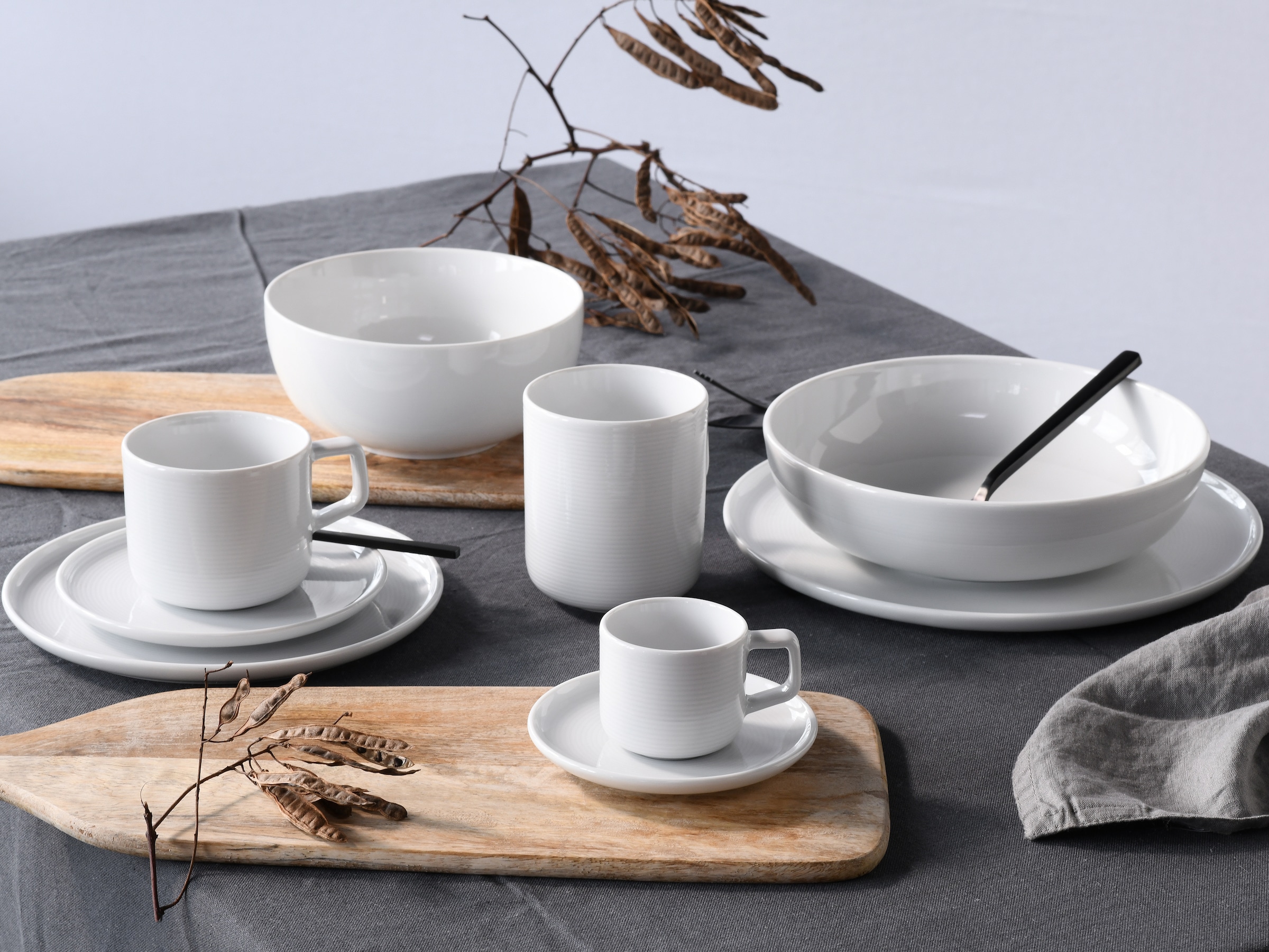 CreaTable Kaffeeservice »Session, Service, 18-tlg.« Teller ohne Fahne mit großem Spiegel, Elegantes Rillenrelief