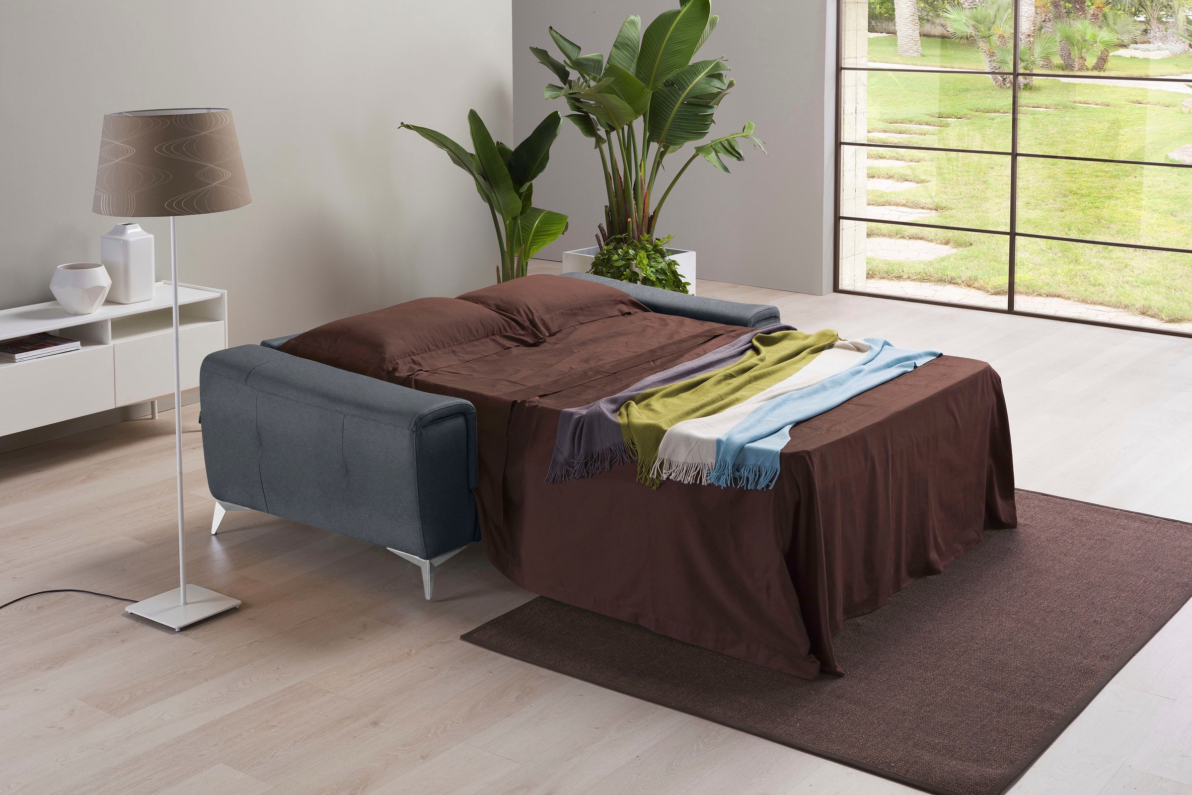 Egoitaliano Schlafsofa »Francine Designsofa, Loungesofa mit Dauerschlaffunktion, Breite 233 cm«, mit Bettfunktion, Luxus-Microfaser BLUSH, charcoal, Fußfarbe chrom