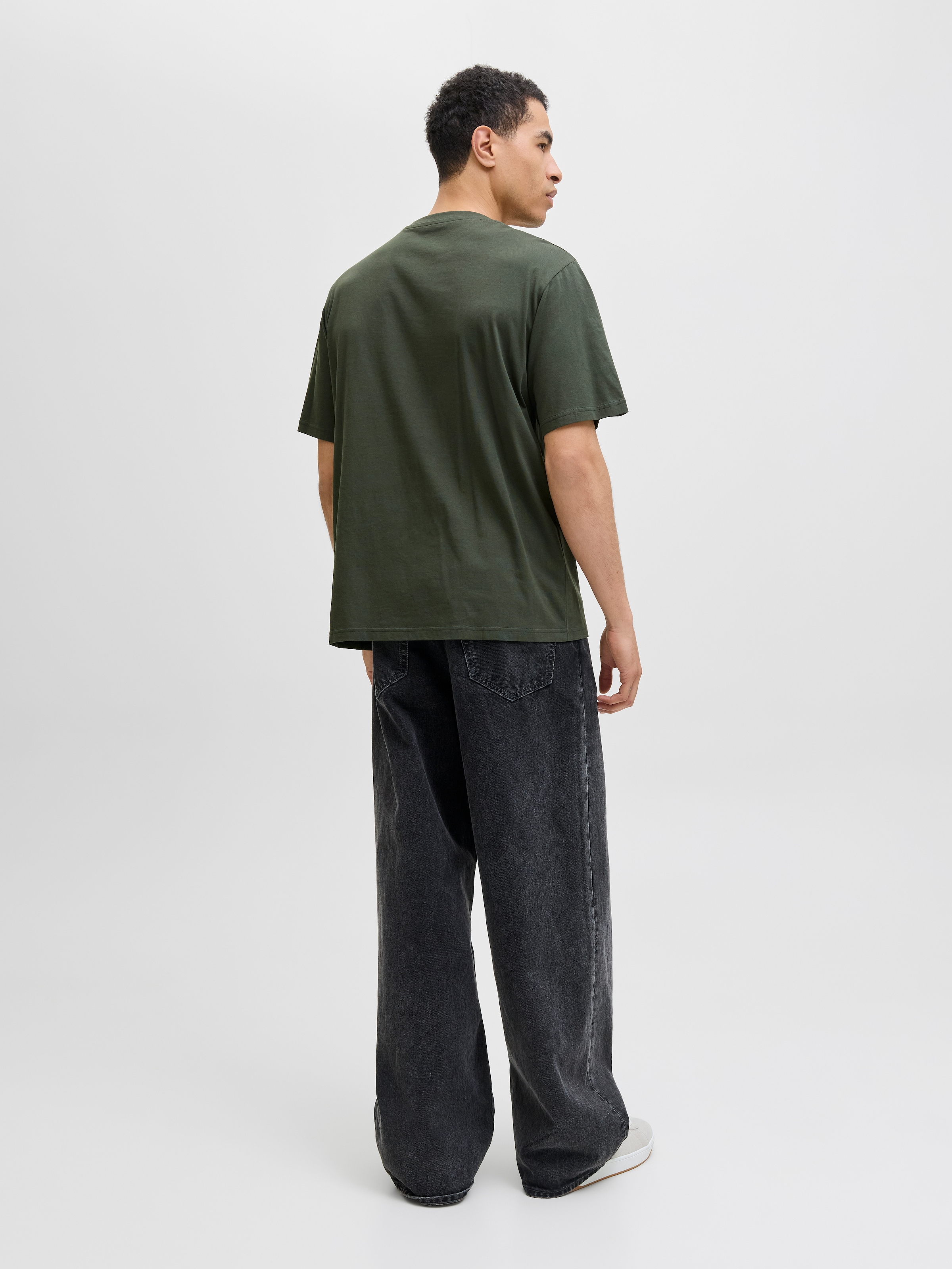 Jack & Jones Rundhalsshirt »JJESTAR JJ TEE SS NOOS«, mit Logo Schriftzug