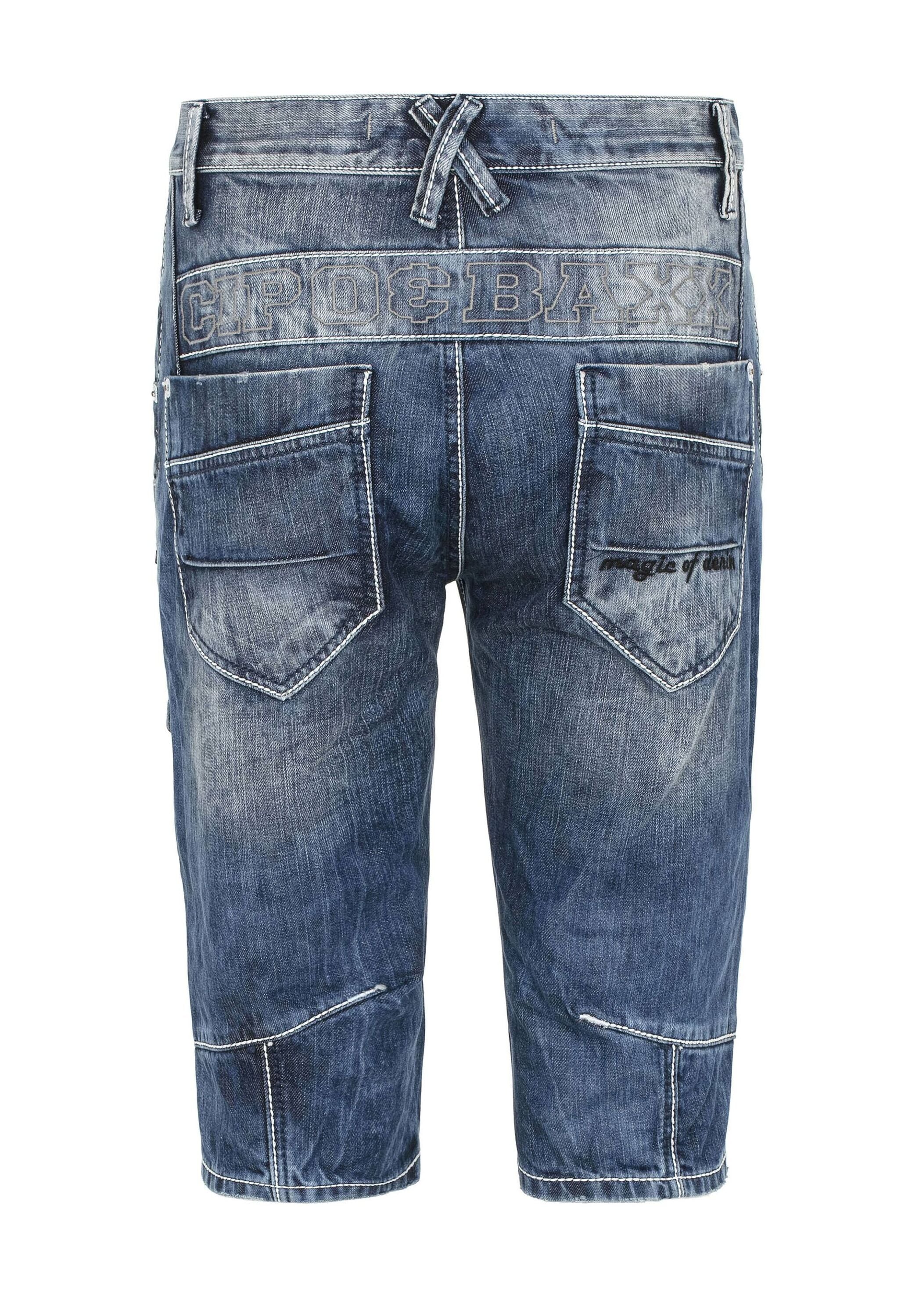 Cipo & Baxx Jeansbermudas »Cipo & Baxx Bermuda & Short« mit Applikationen und Ziernähten, CK101