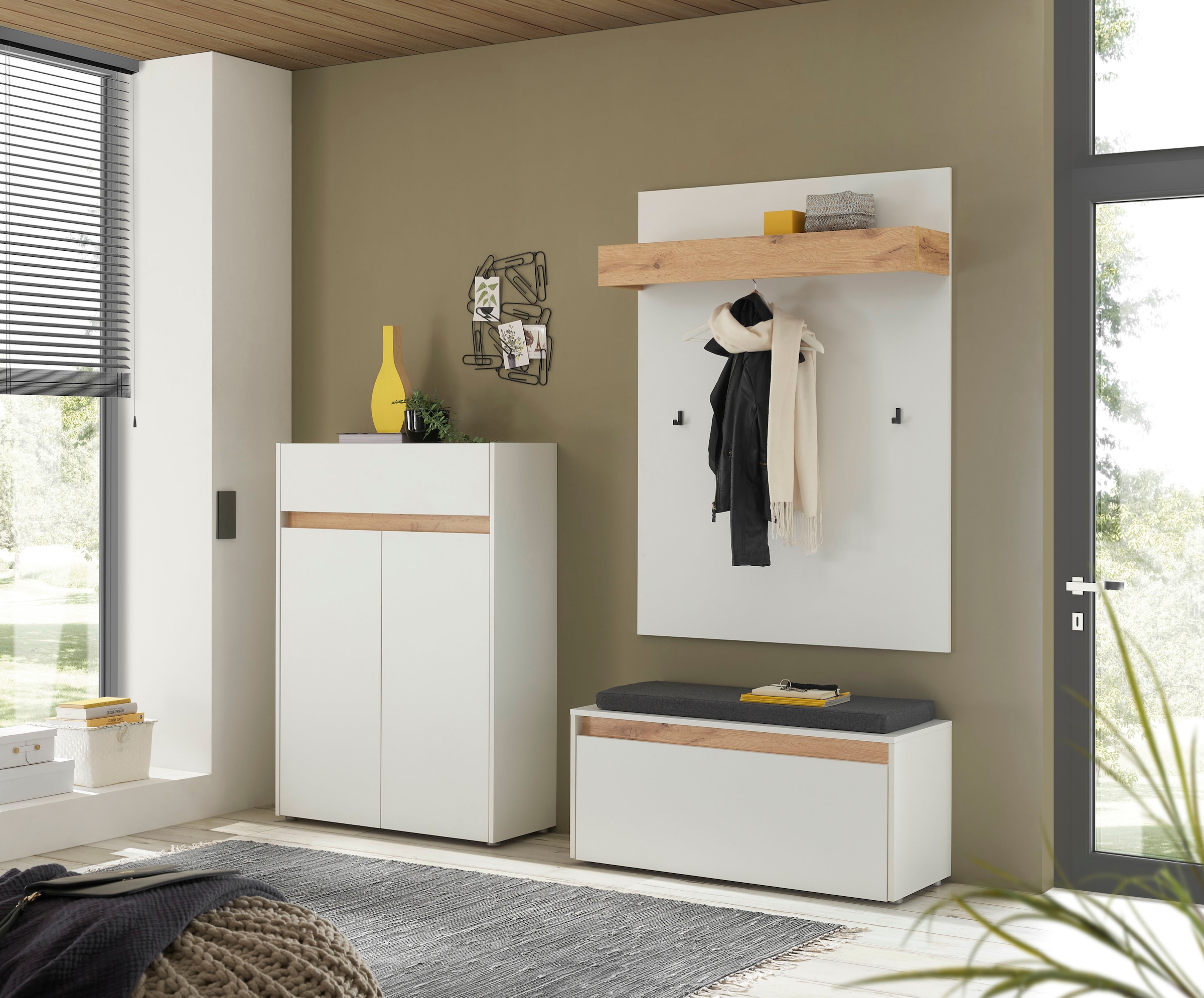 INOSIGN Garderoben-Set »City/Giron, moderne Garderobe, viel Stauraum, ca. 24 Schuhe«, (Set, 3 St.), enthält Schuhschrank, Garderobenpaneel & Garderobenbank mit Sitzkissen