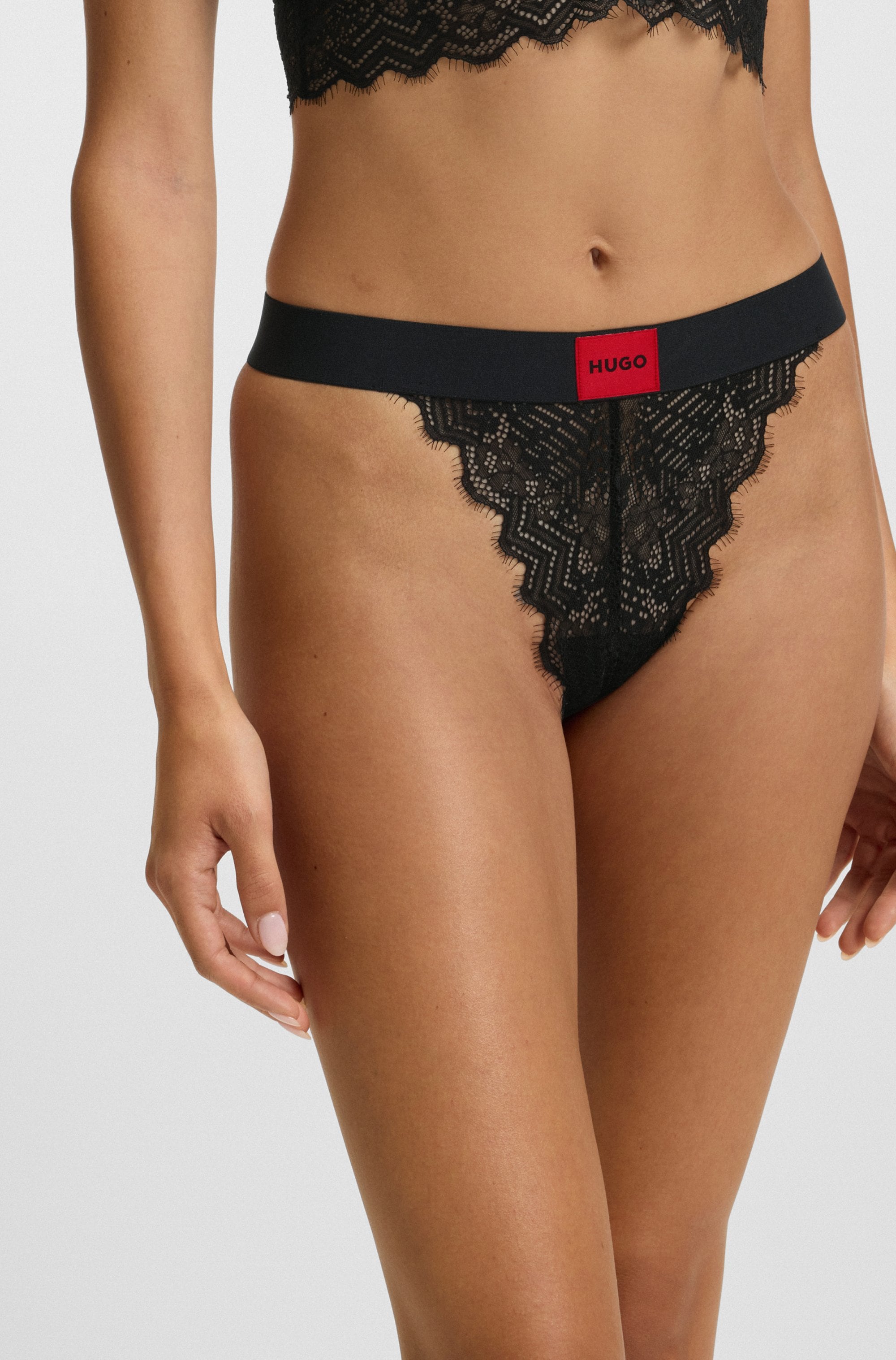HUGO Underwear String »STRING RL LACE«, mit Logoschriftzug auf dem Bund