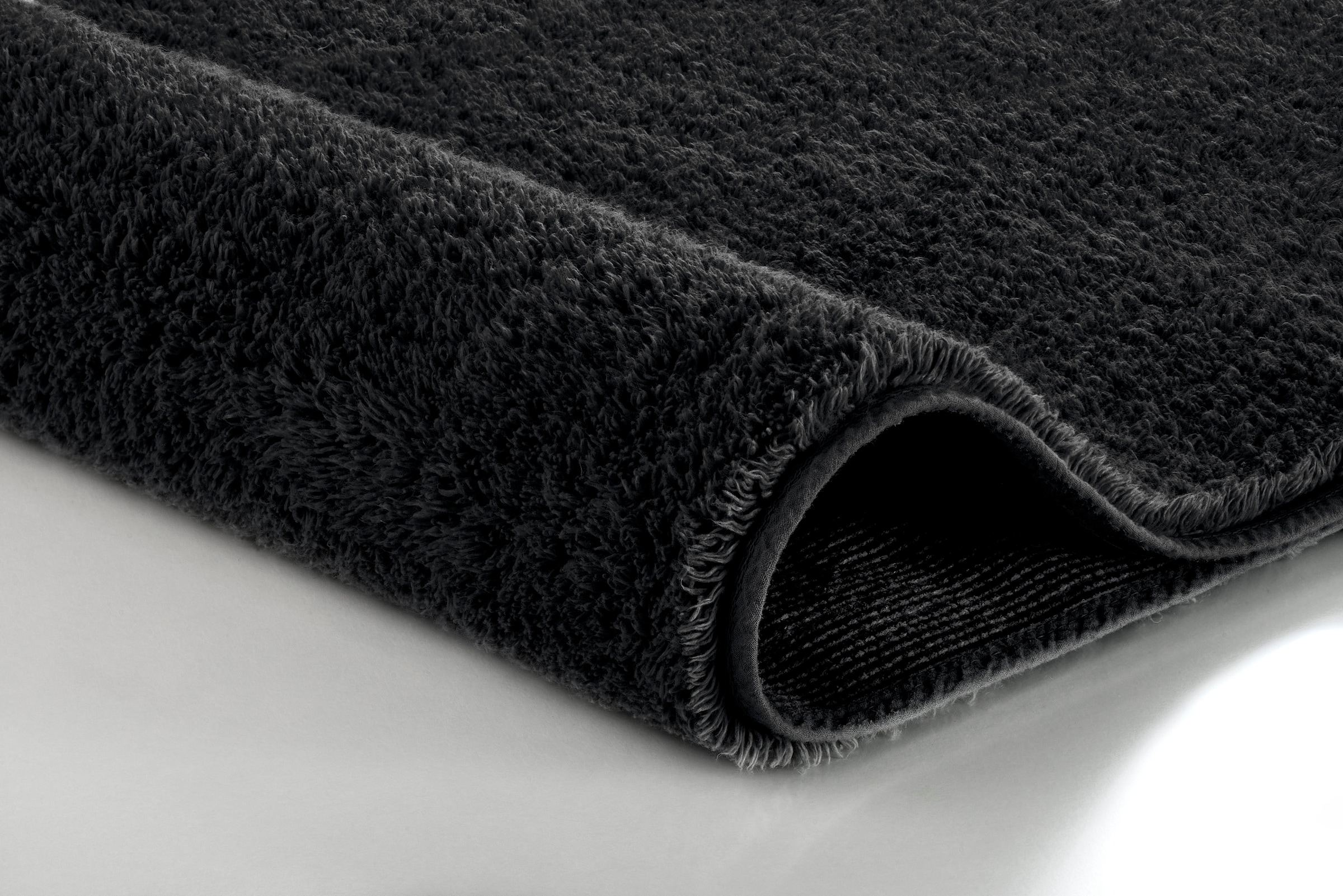 Kleine Wolke Badematte »Vita«, rutschhemmend beschichtet, fußbodenheizungsgeeignet, Badteppich, Uni Farben, mit Schlaufe