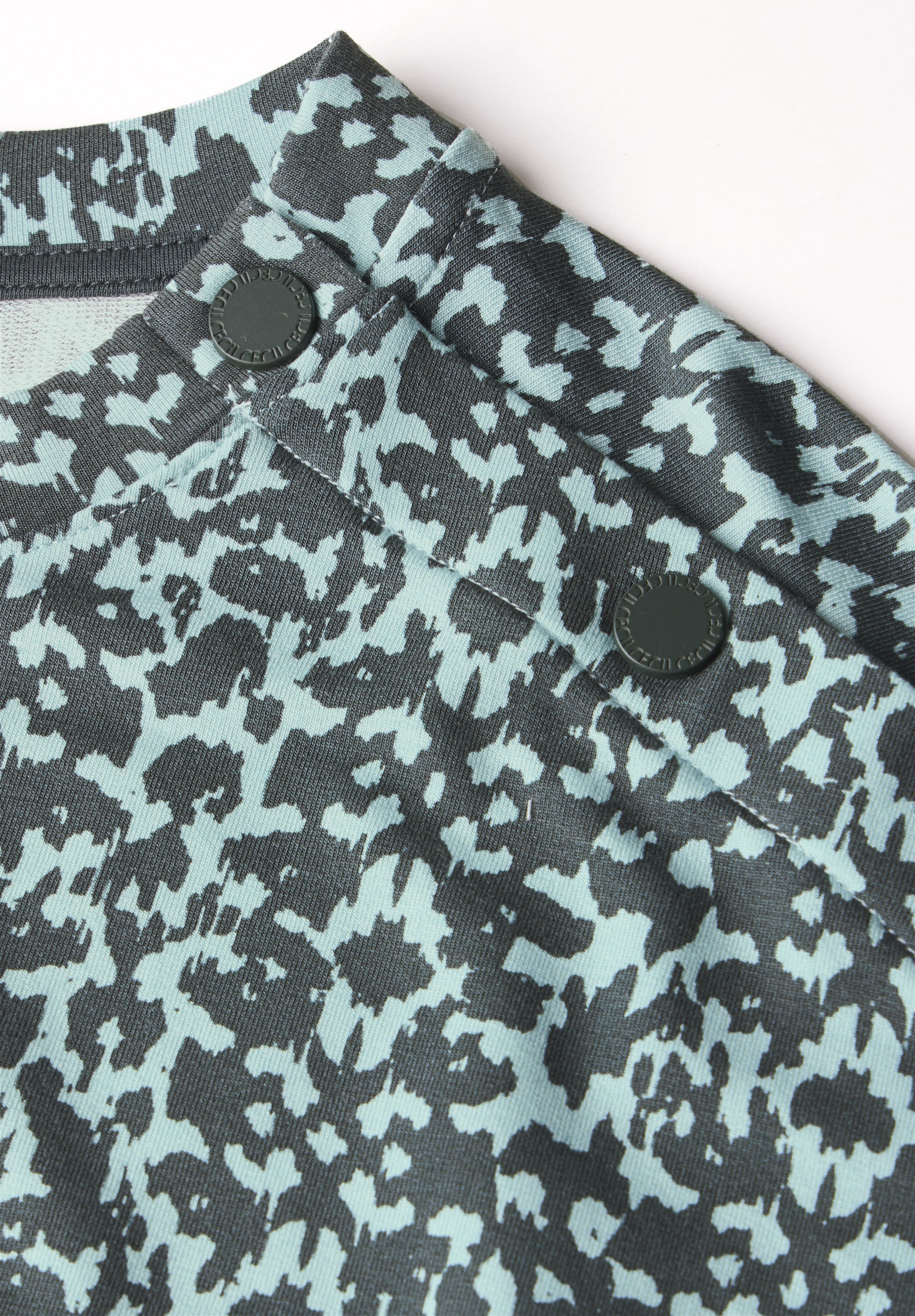 Cecil Print-Shirt, mit Minimalprint und Knopfdetail
