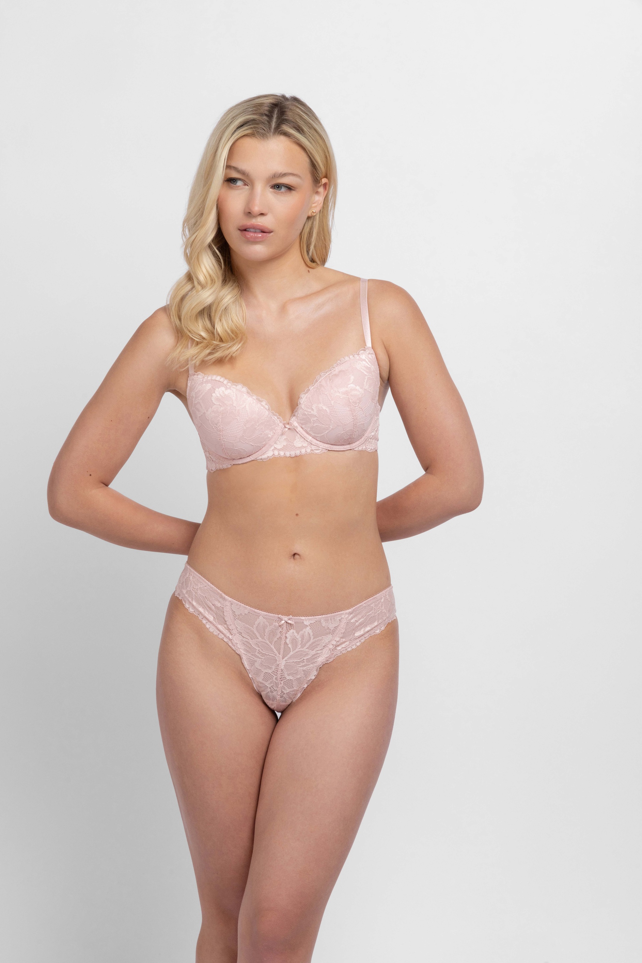 Dorina Bügel-BH »Perfect Lace« mit Bügel, verstellbare Träger, mit Spitze, bequem, weich