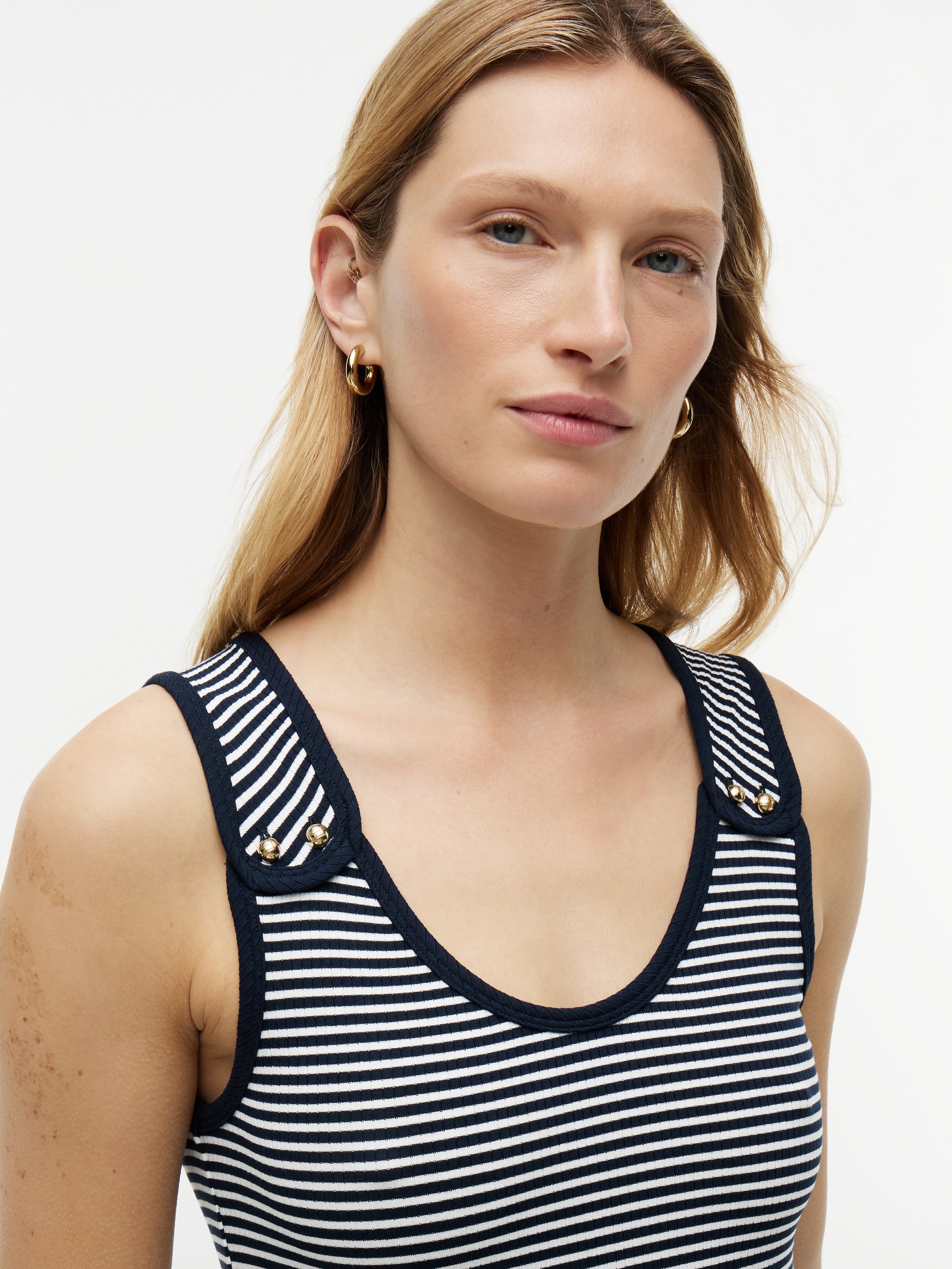 Tommy Hilfiger A-Linien-Kleid »5X2 RIB MIX MEDIA DRESS« Eingrifftaschen Baumwollmischung, figurbetont, Oberteil in gerippter Struktur