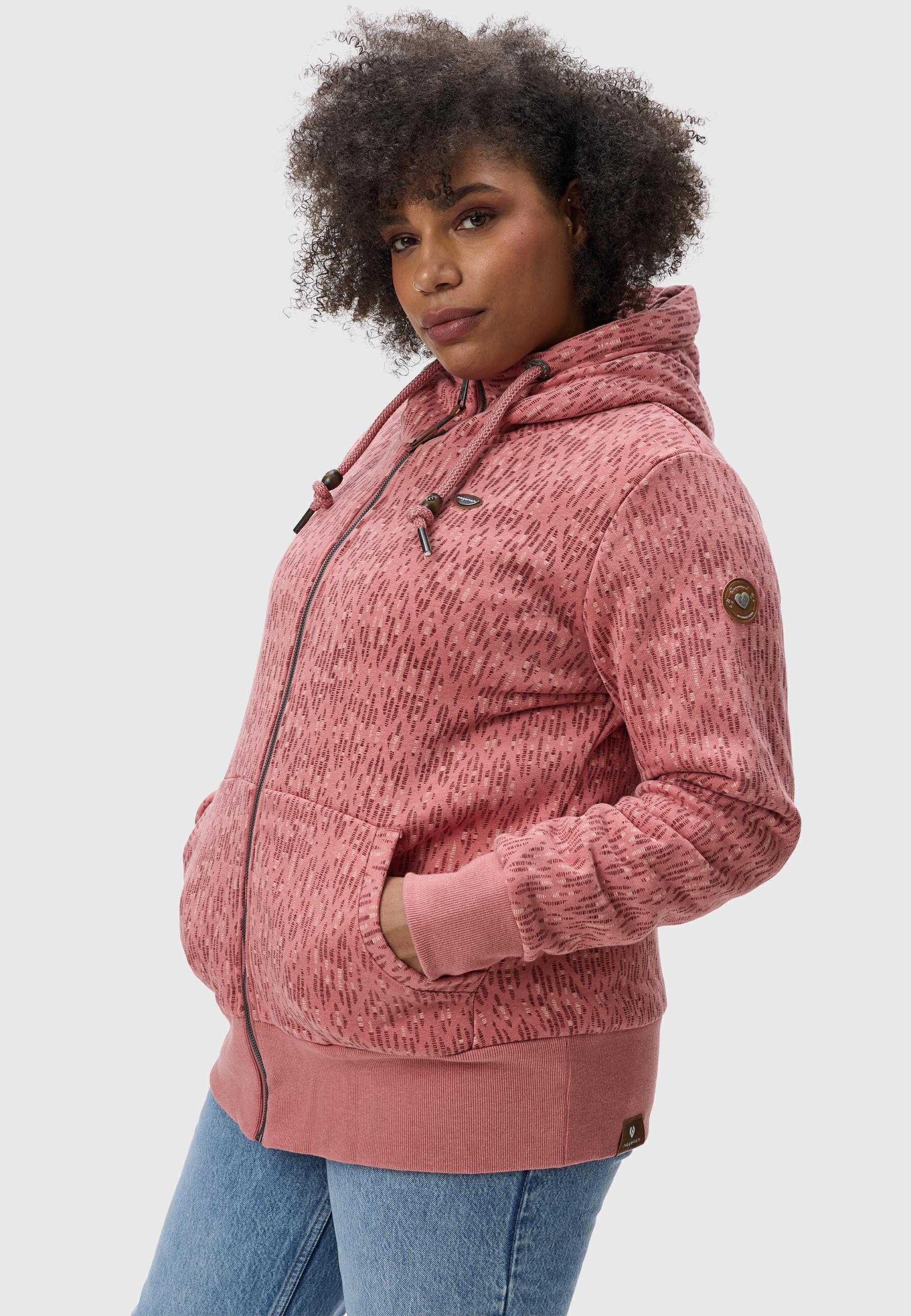 Ragwear Sweatjacke »Sweatjacke Neska Print Zip Plus«, Cooler Damen Zip-Hoodie mit Kapuze und Print