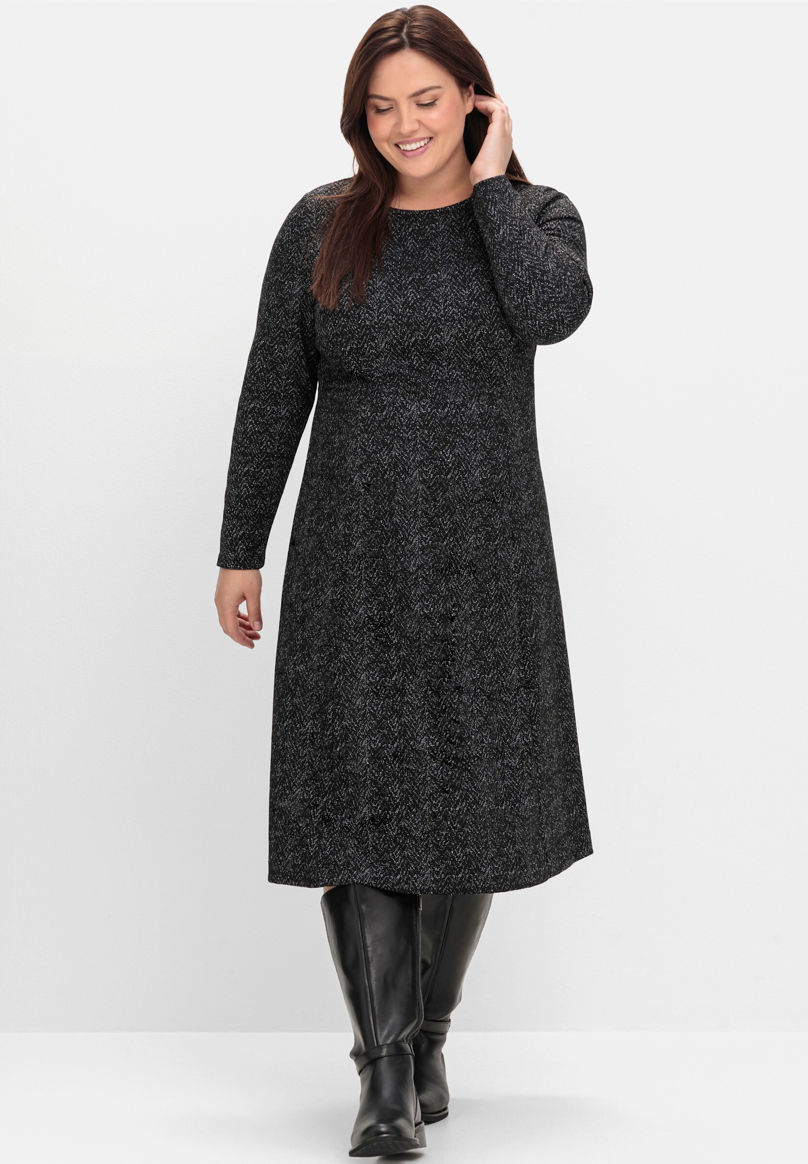 Sheego Shirtkleid »Shirtkleid Shirtkleid mit Jacquardmuster bedruckt« Ohne Taschen aus Interlock, im Jacquardmuster